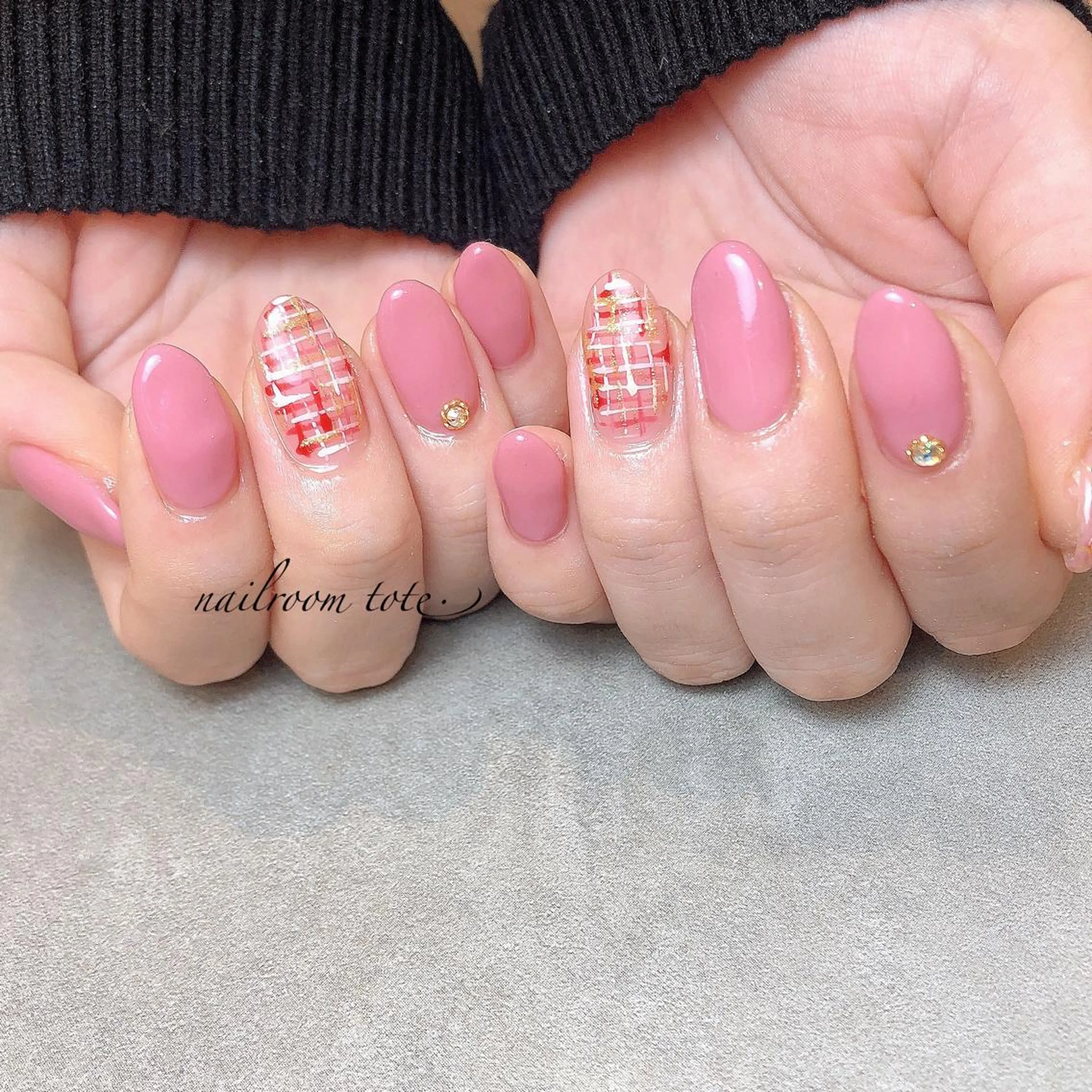 ネイル nailstudio ′ecole所属・nailstudio ′ecoleのネイルデザイン