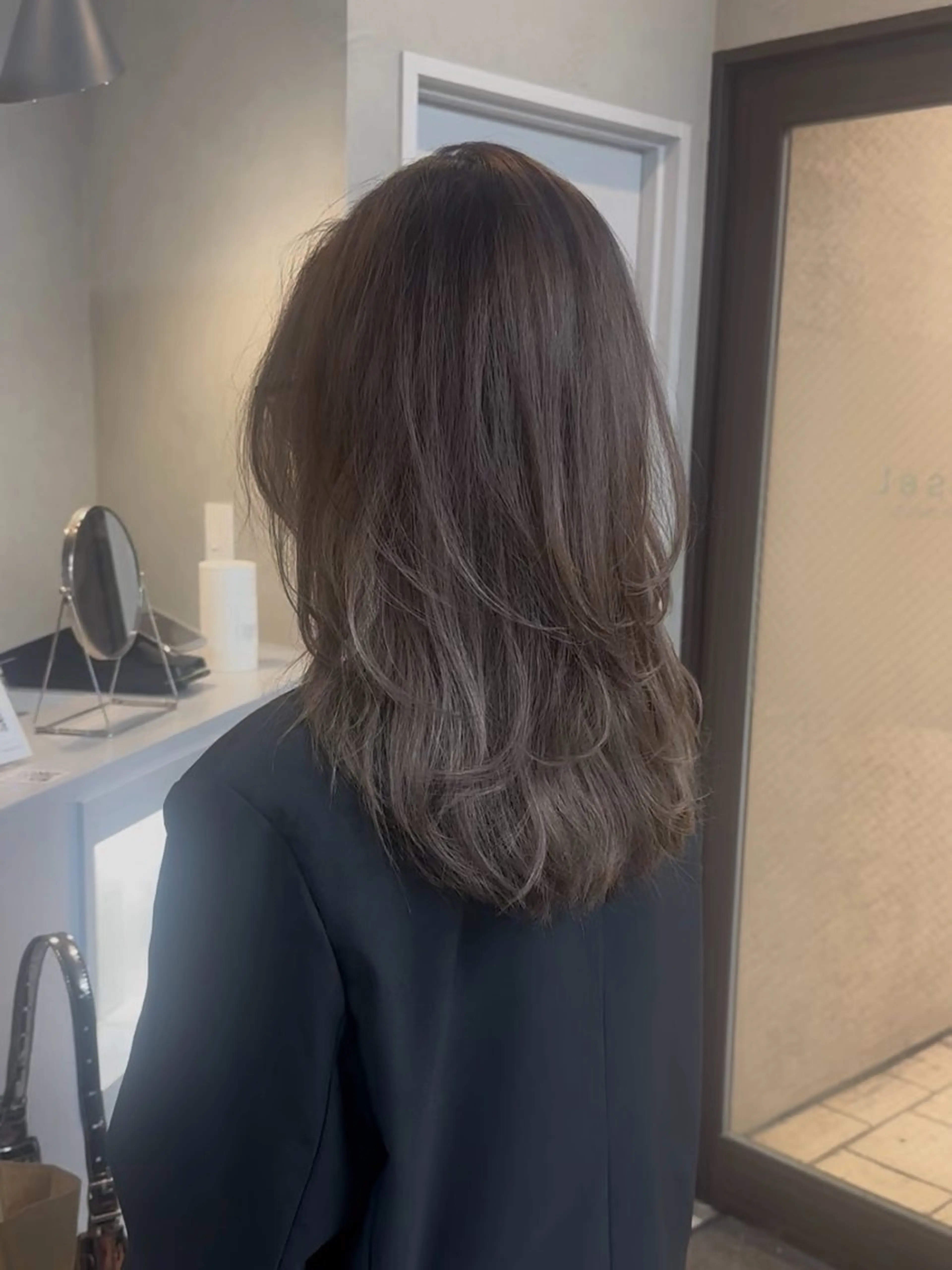 セミロング 外国人風カラー レイヤーカット カット ヘアカラー GiseL 小倉所属・谷内尾 祐音のヘアスタイル