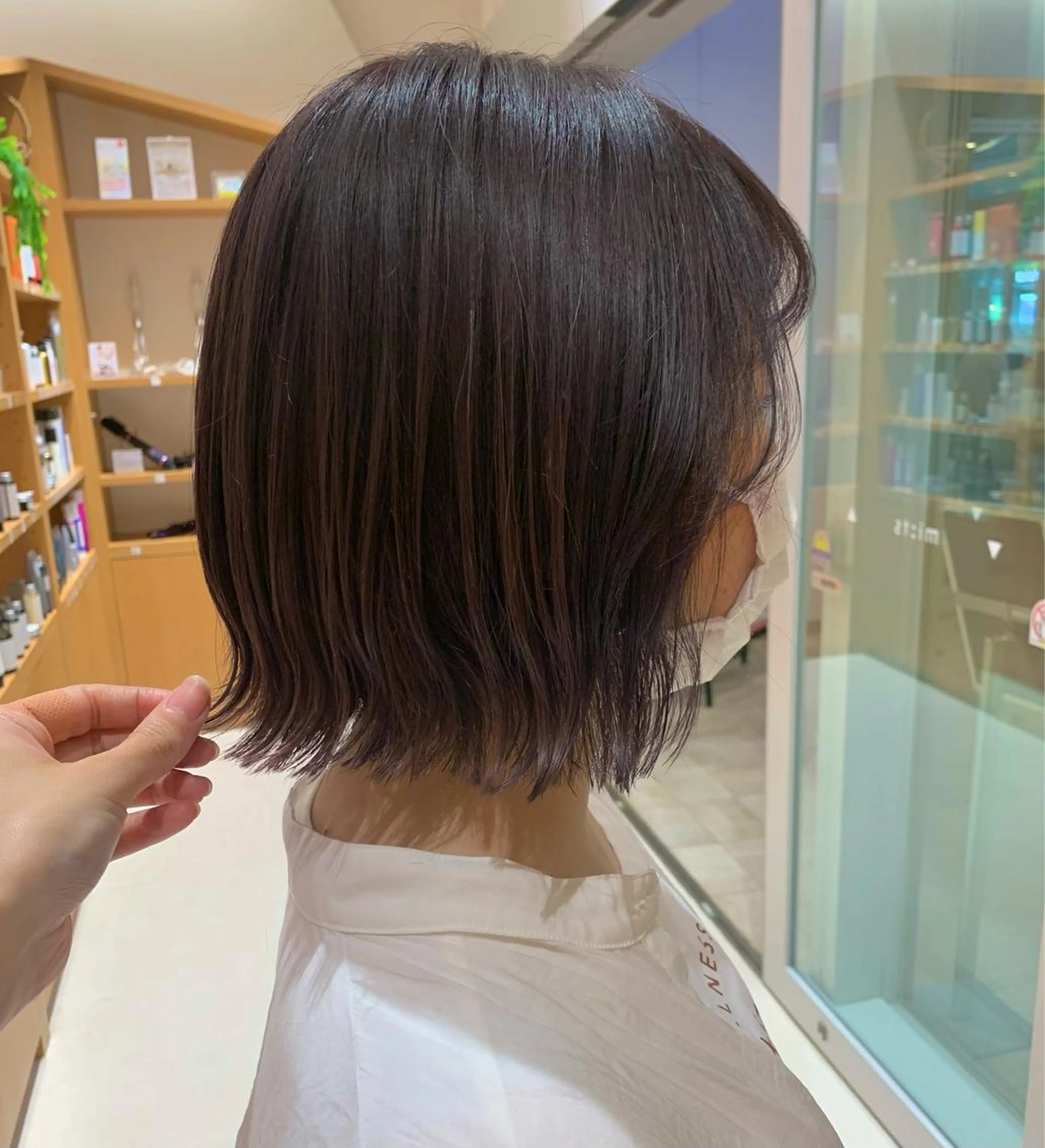 ミディアム カラー 下川 由貴のヘアスタイル