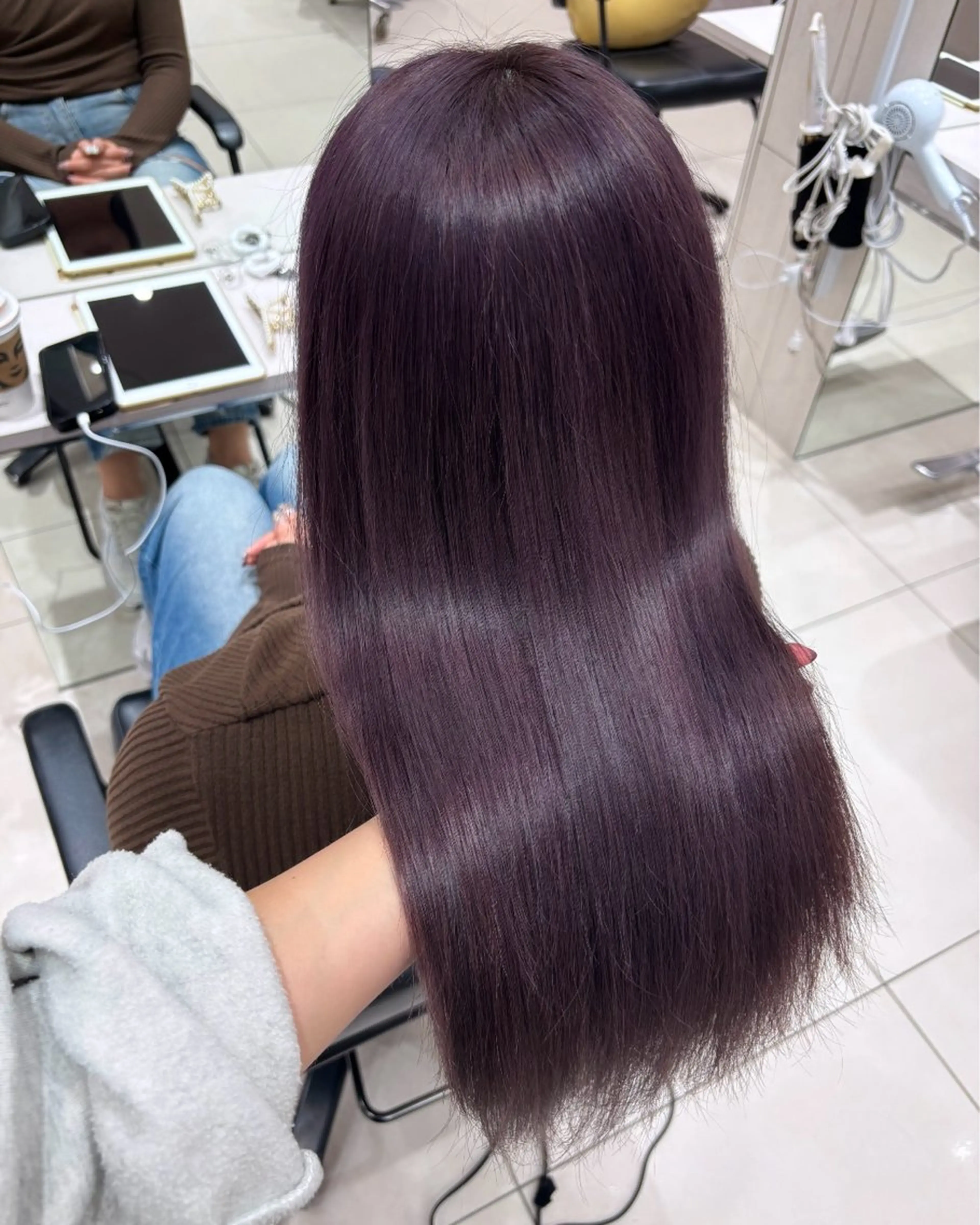 セミロング カラー 透明感カラー / レイヤー/ mamiのヘアスタイル