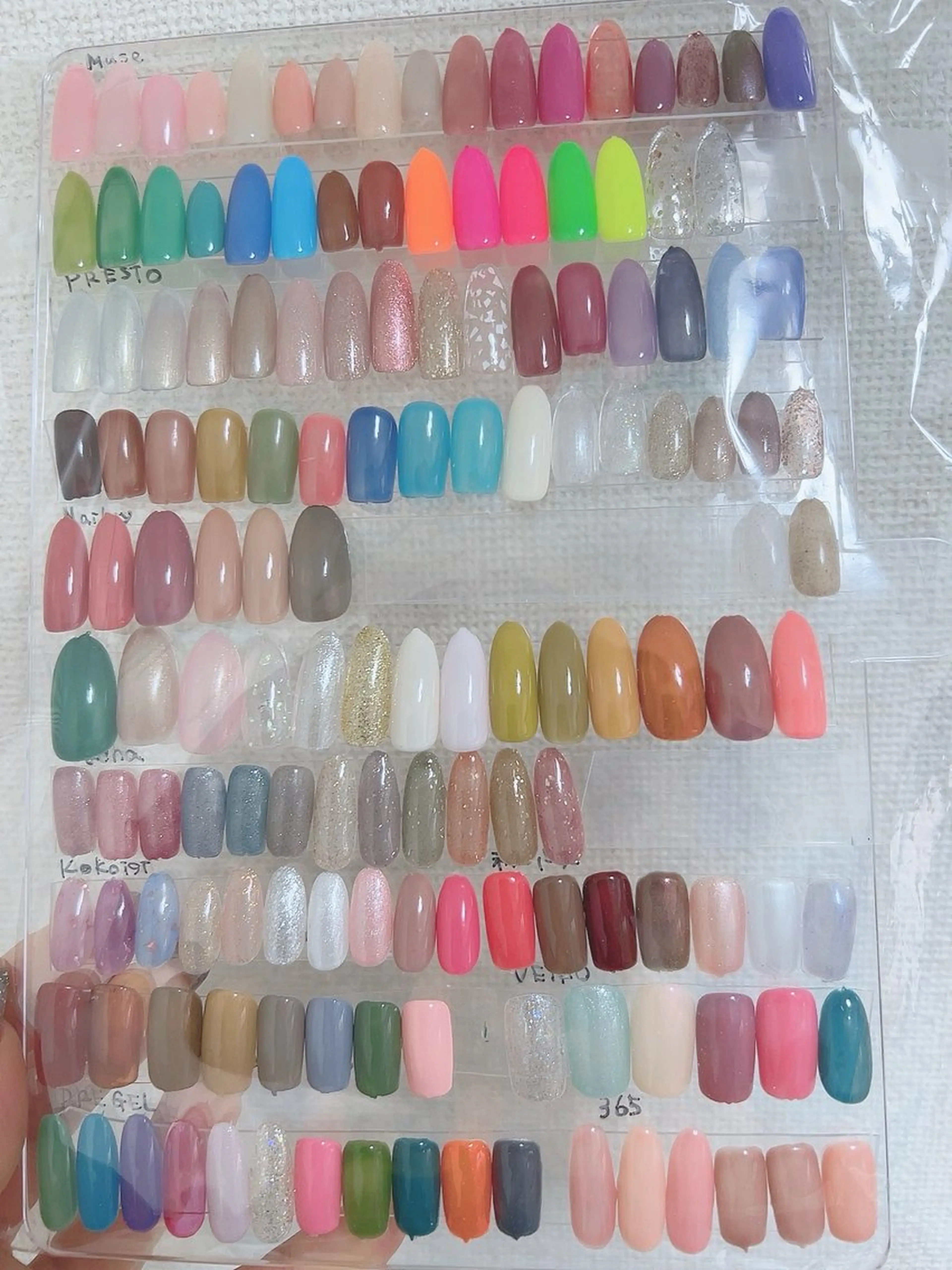 ネイル ハンドネイル フットネイル まるみ ♡のネイルデザイン