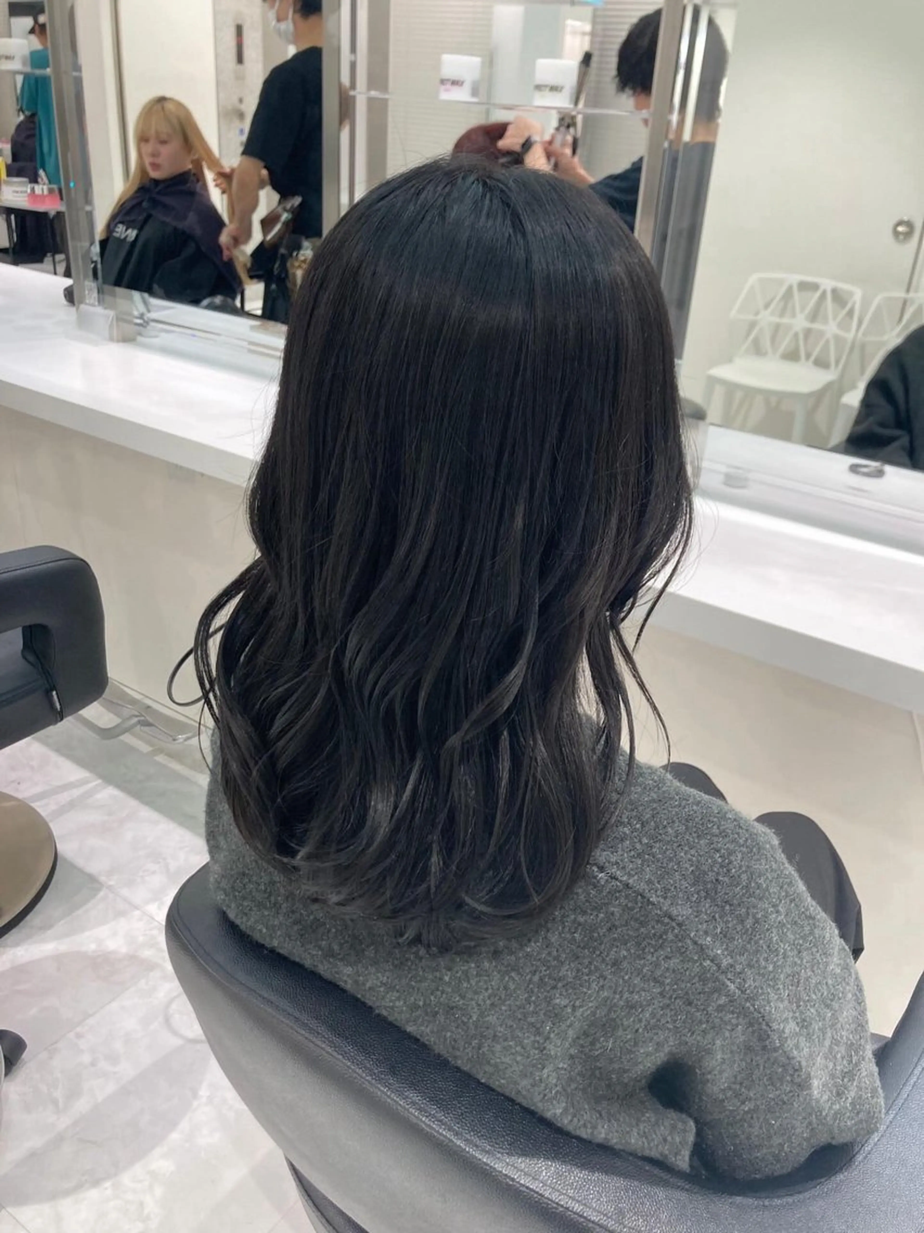 セミロング ヘアカラー トリートメント 横浜/顔まわり/ レイヤー🩶大和のヘアスタイル