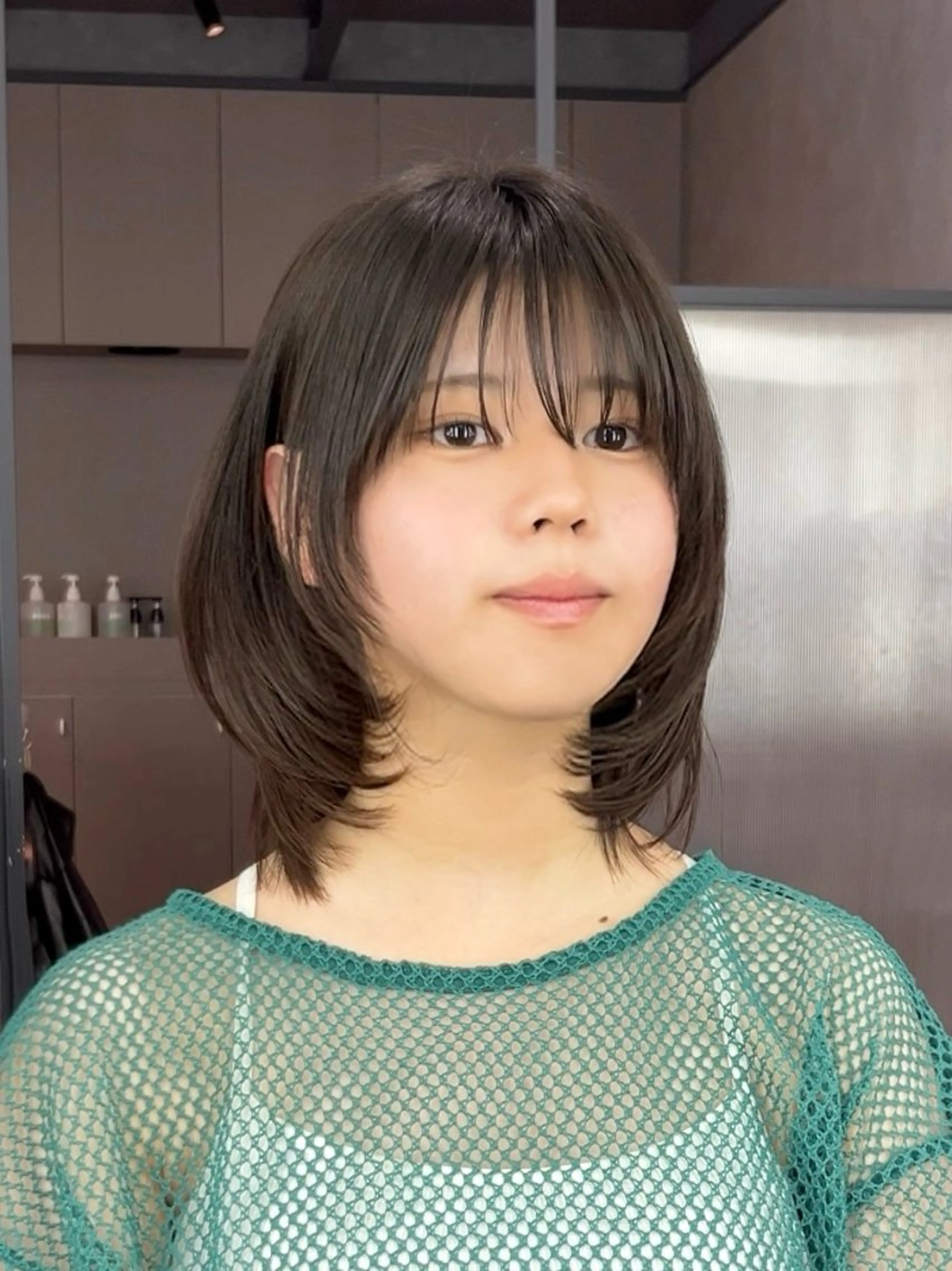 ミディアム くせ毛 髪質改善 韓国風ヘア レイヤーカット 小顔カット i.Ehime所属・VIEW EHIME 齋藤  あつきのヘアスタイル