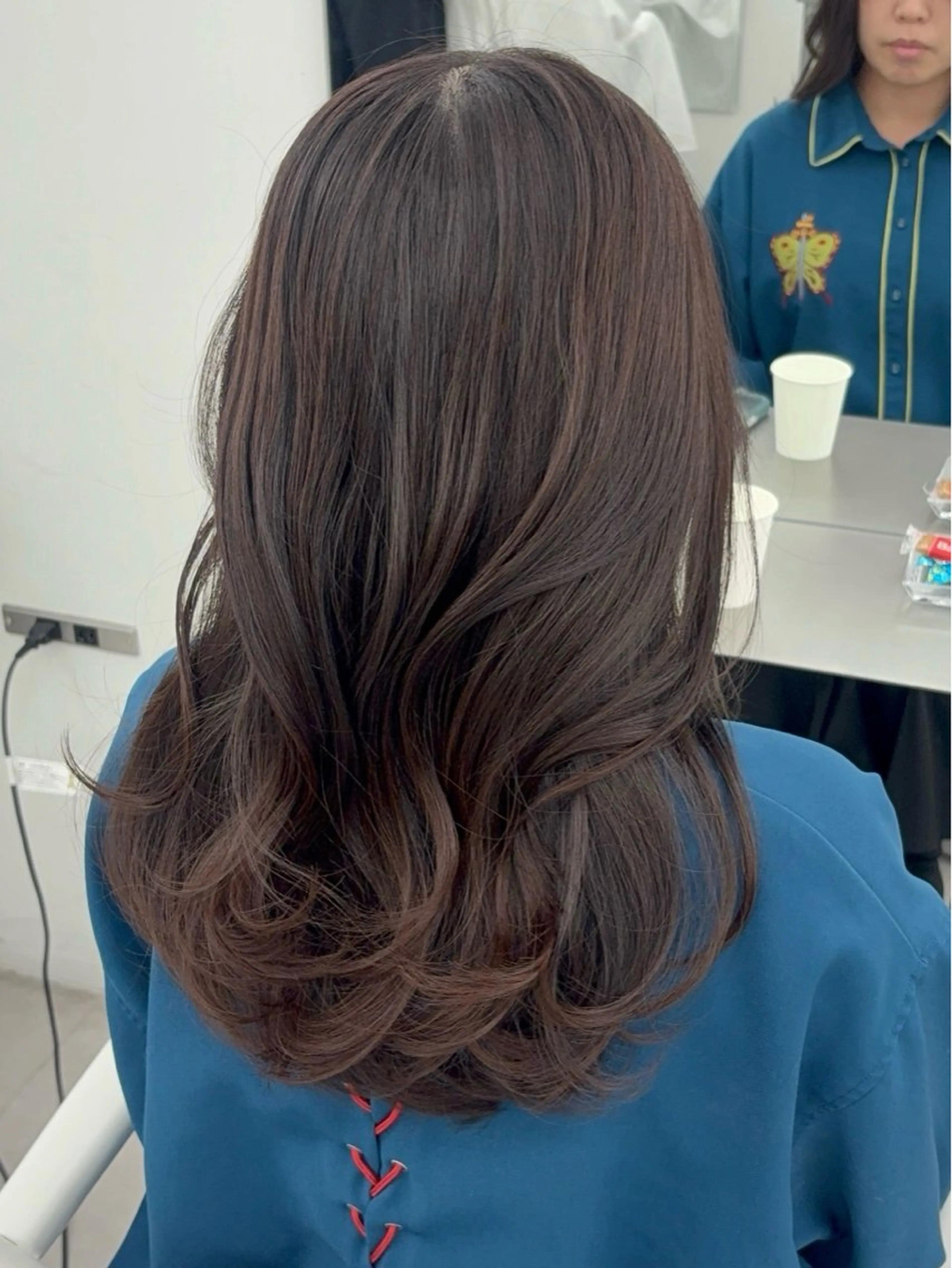 ロング カラー 透明感カラー グレージュ レイヤーカット カット ヘアカラー トリートメント 韓国ヘア/レイヤー/ 顔まわり足立遥奈のヘアスタイル