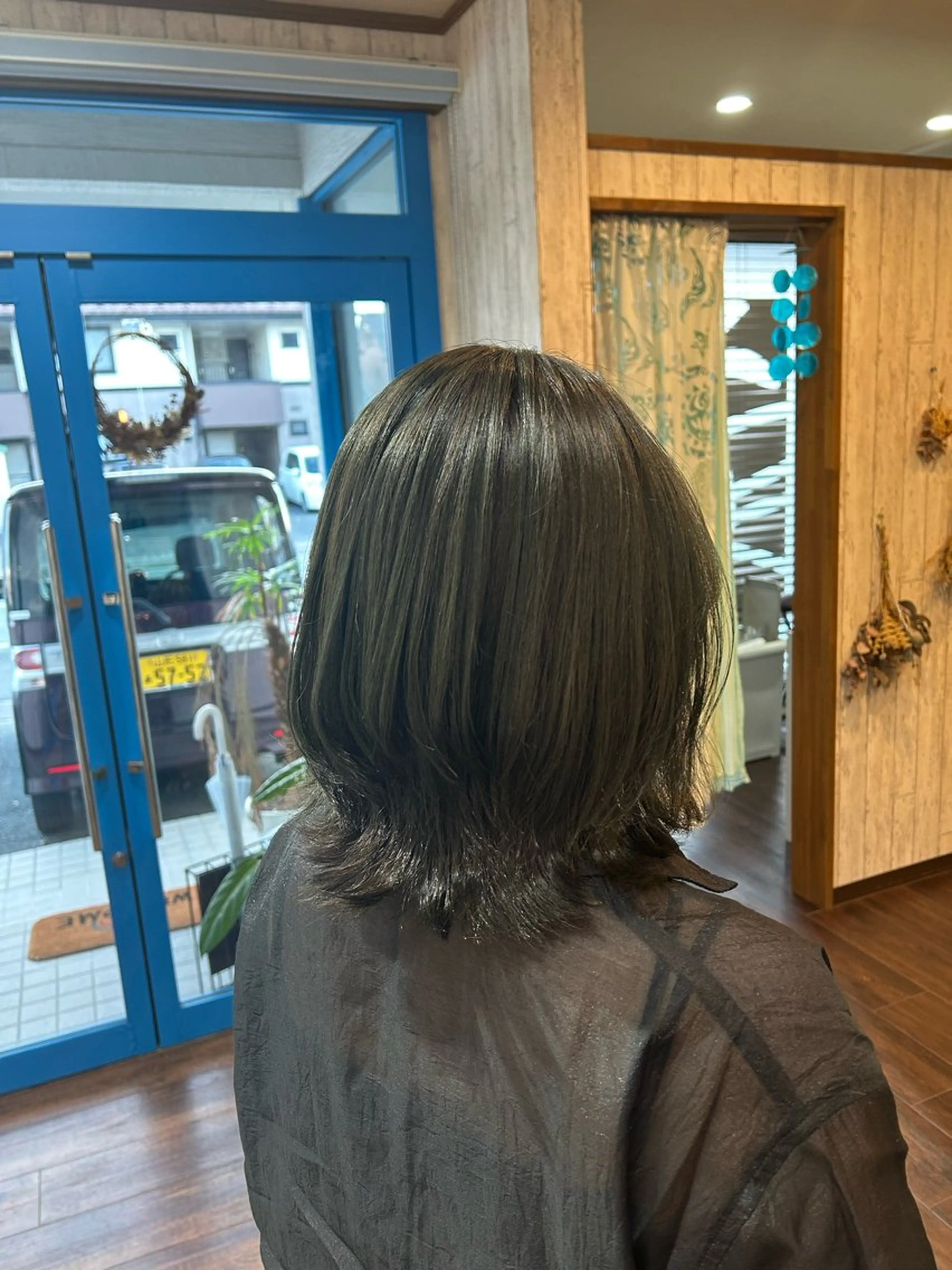 ショート カラー 早坂 さくらのヘアスタイル