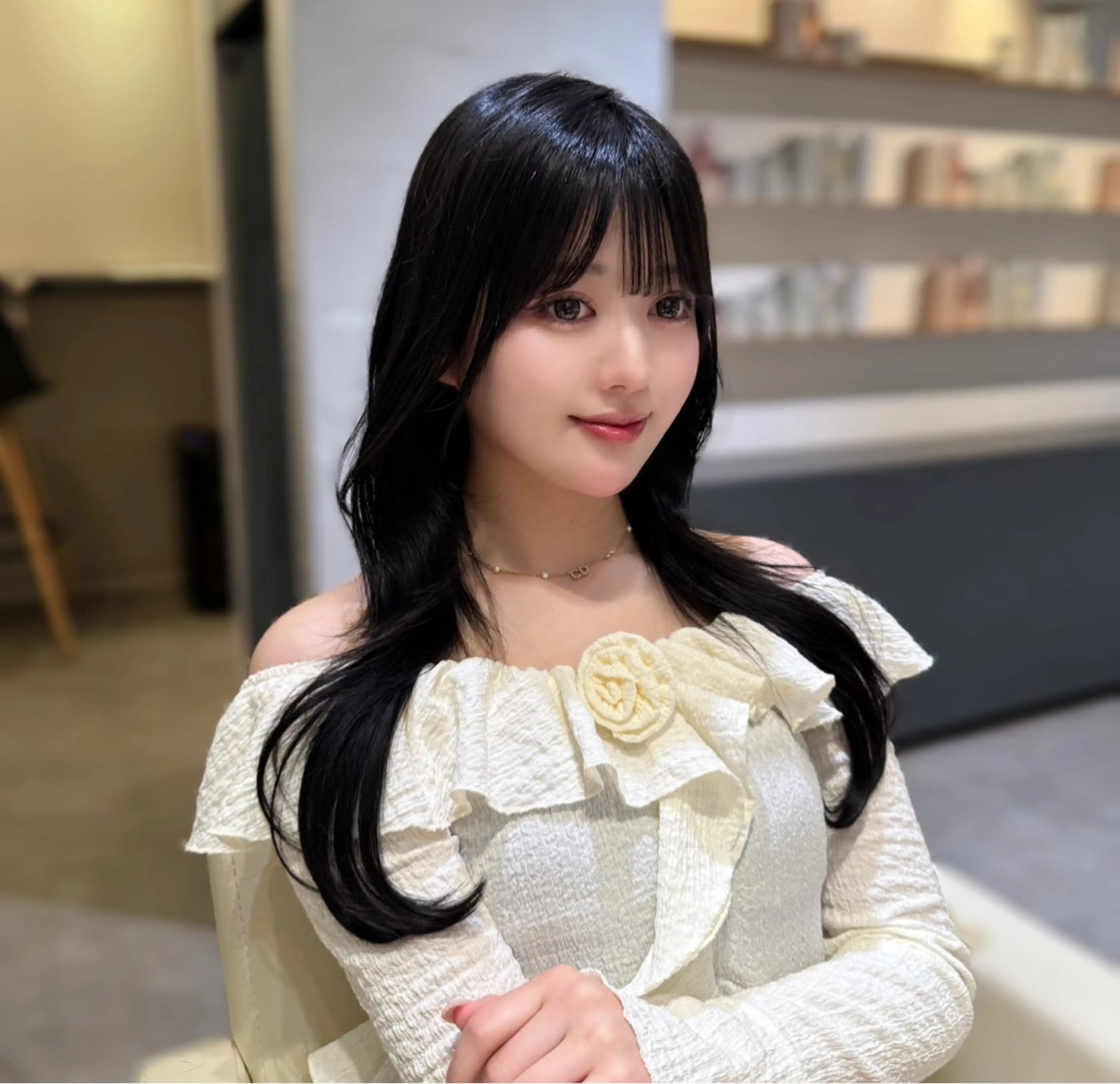 ロング カット ヘアカラー トリートメント 谷 亜澄のヘアスタイル