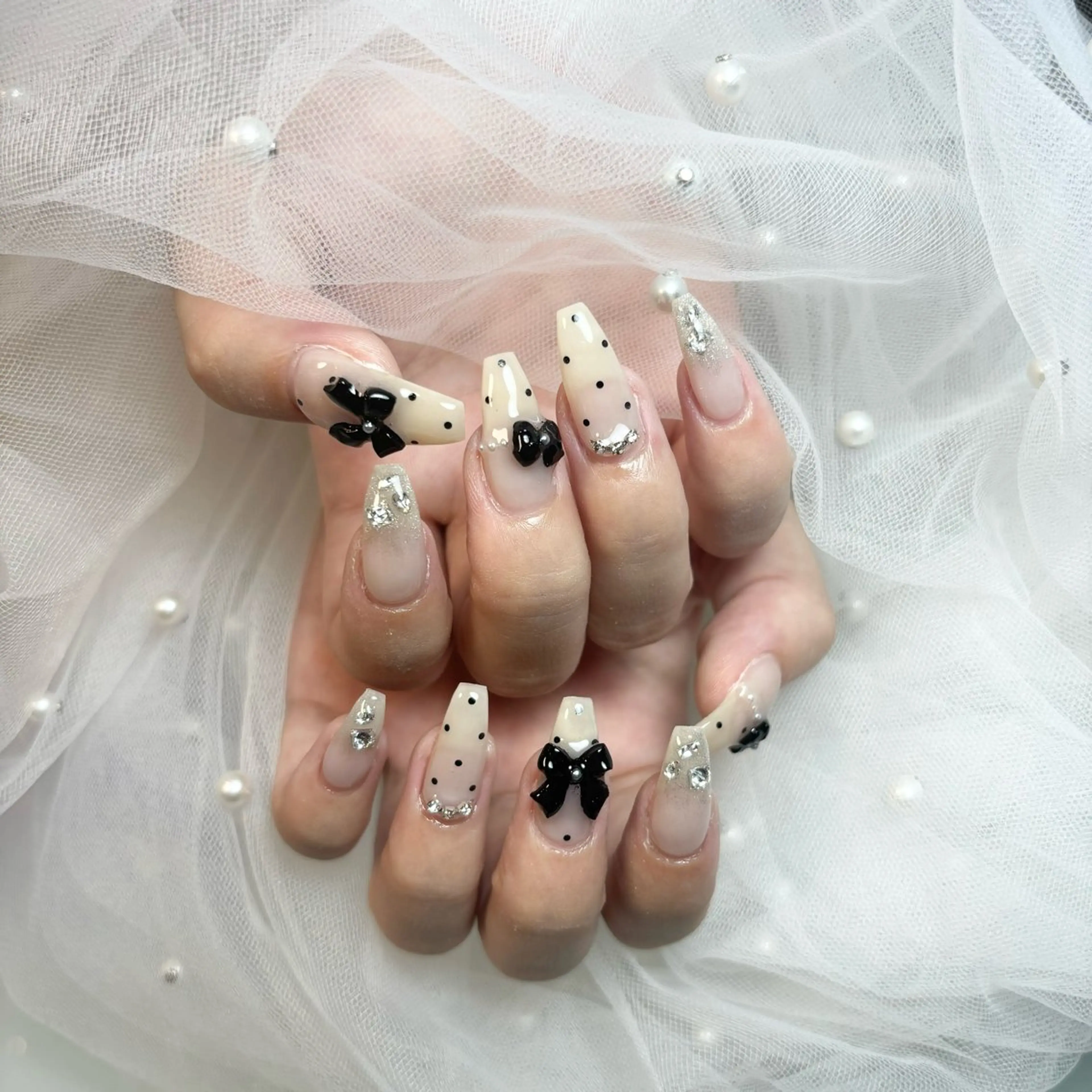 ネイル ハンドネイル ୨୧ mio୨୧のネイルデザイン