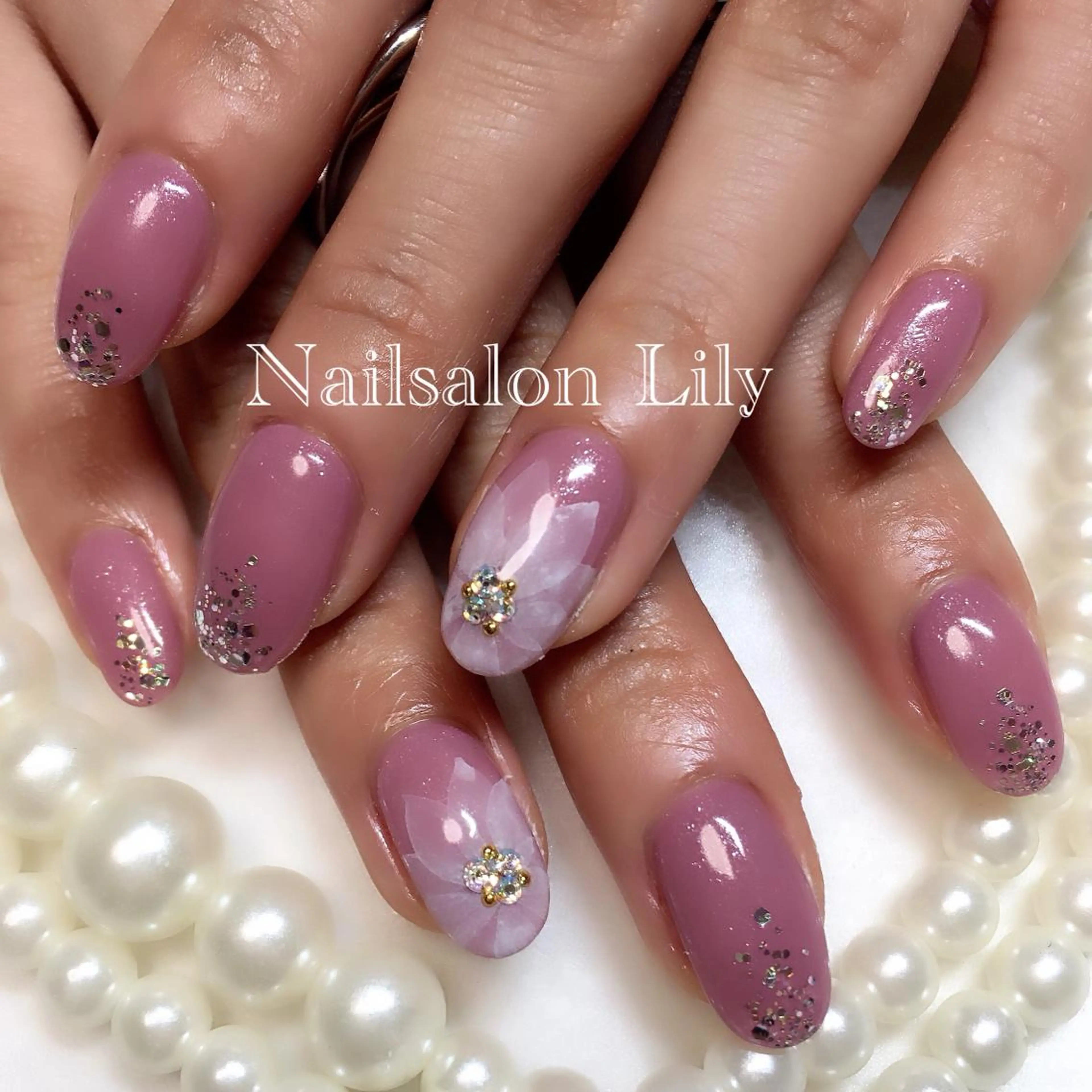 ネイル フラワーネイル Nailsalon Lilyのネイルデザイン