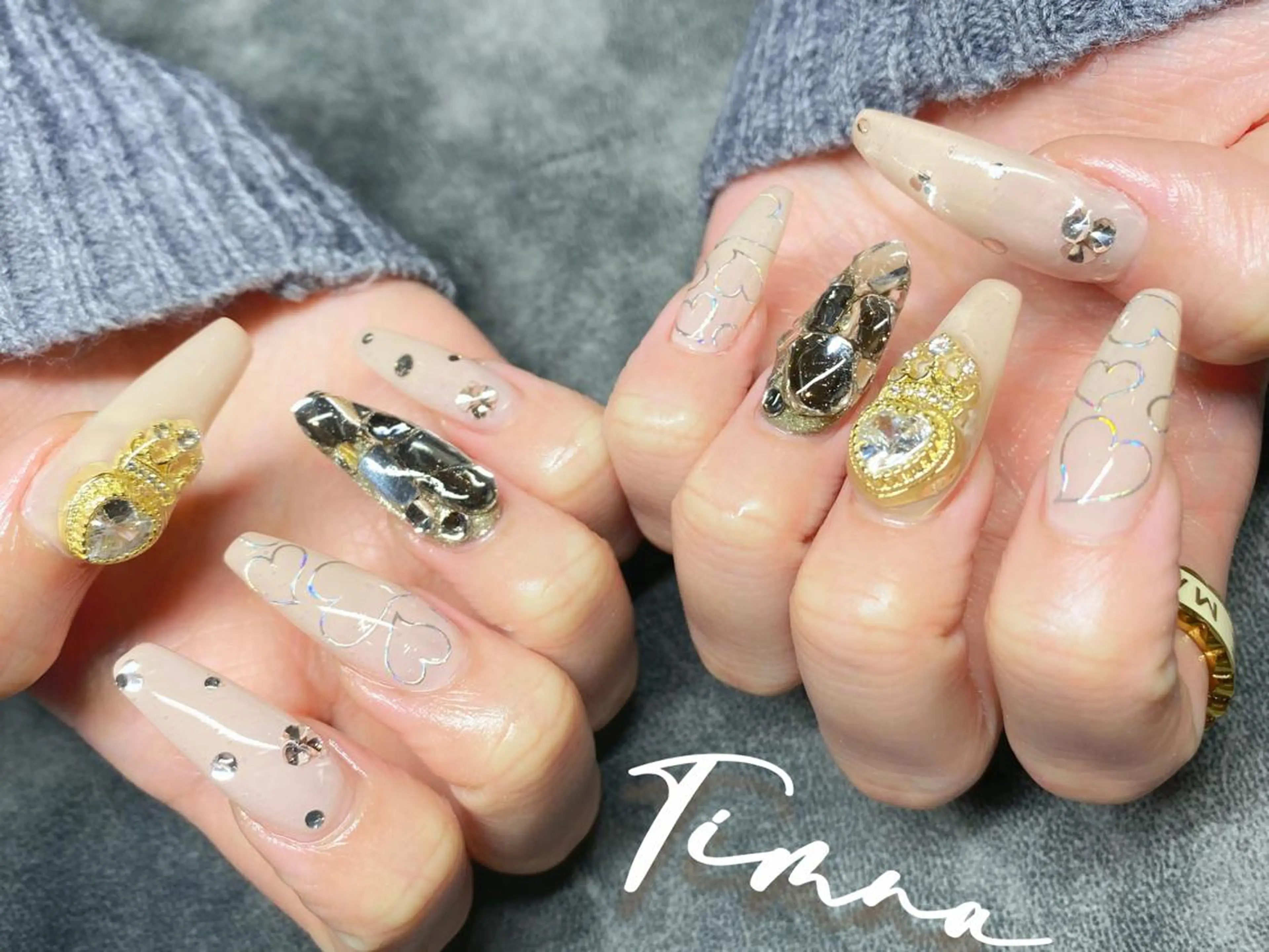 ロング ハンドネイル NAILSALON 🍔Timna🍟のネイルデザイン