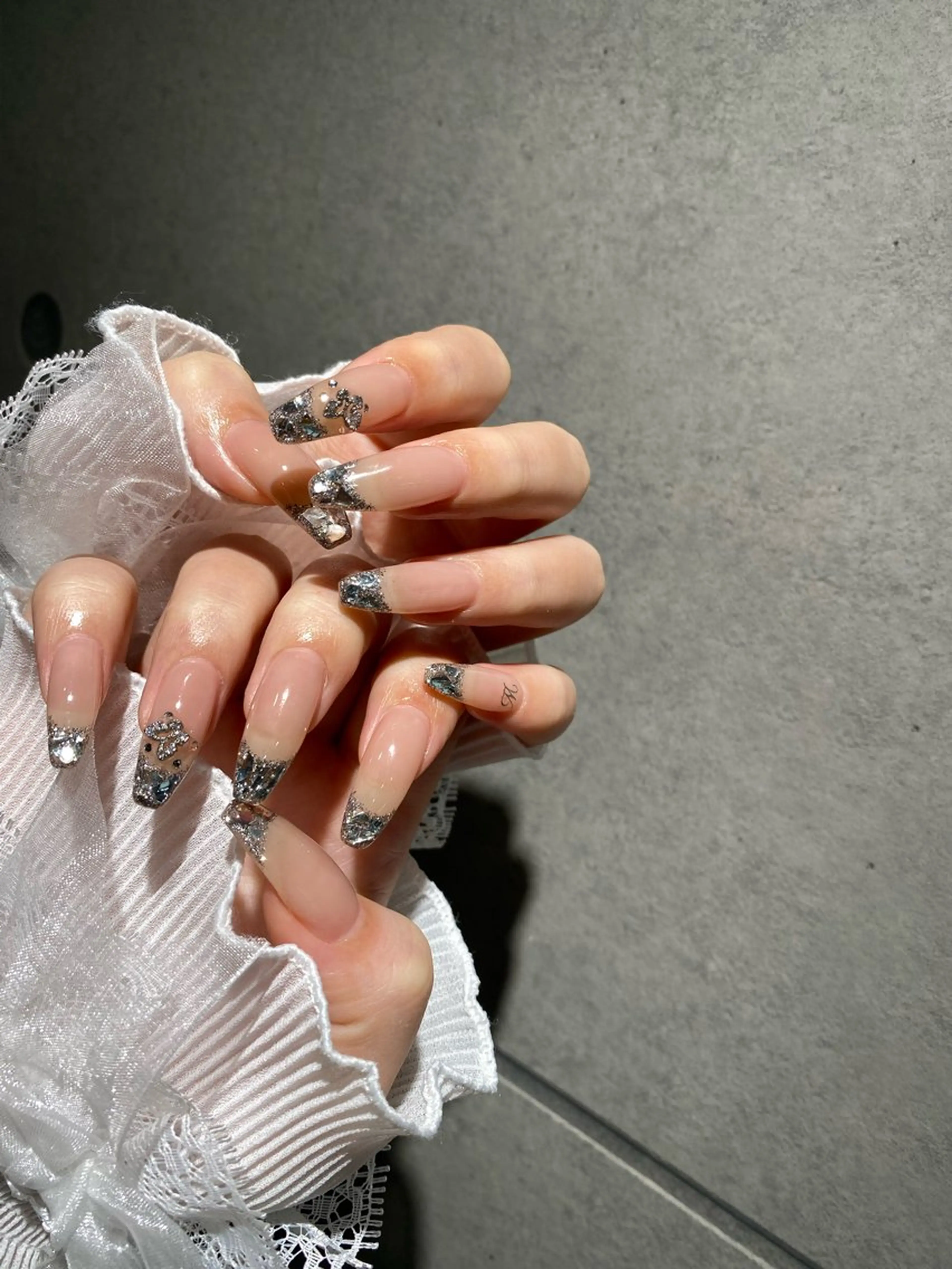 ネイル I-nailロング /ワンホン/キラキラのネイルデザイン