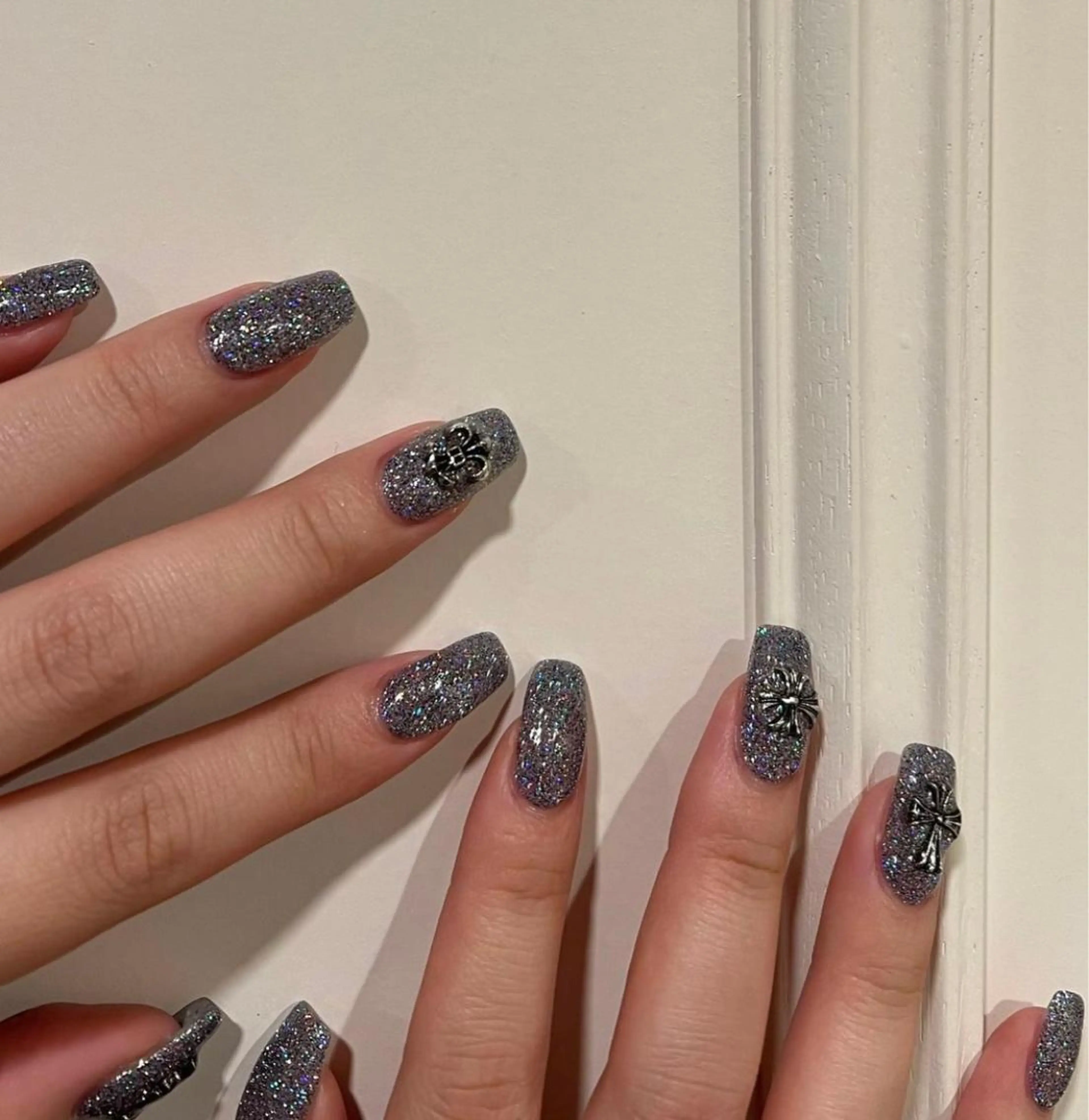 ネイル アイブロウ 眉カラー 眉毛ワックス脱毛 桜ネイル クリアネイル 長さ出し 大塚眉毛|ハンドケア |肌管理の眉毛・アイブロウイメージ