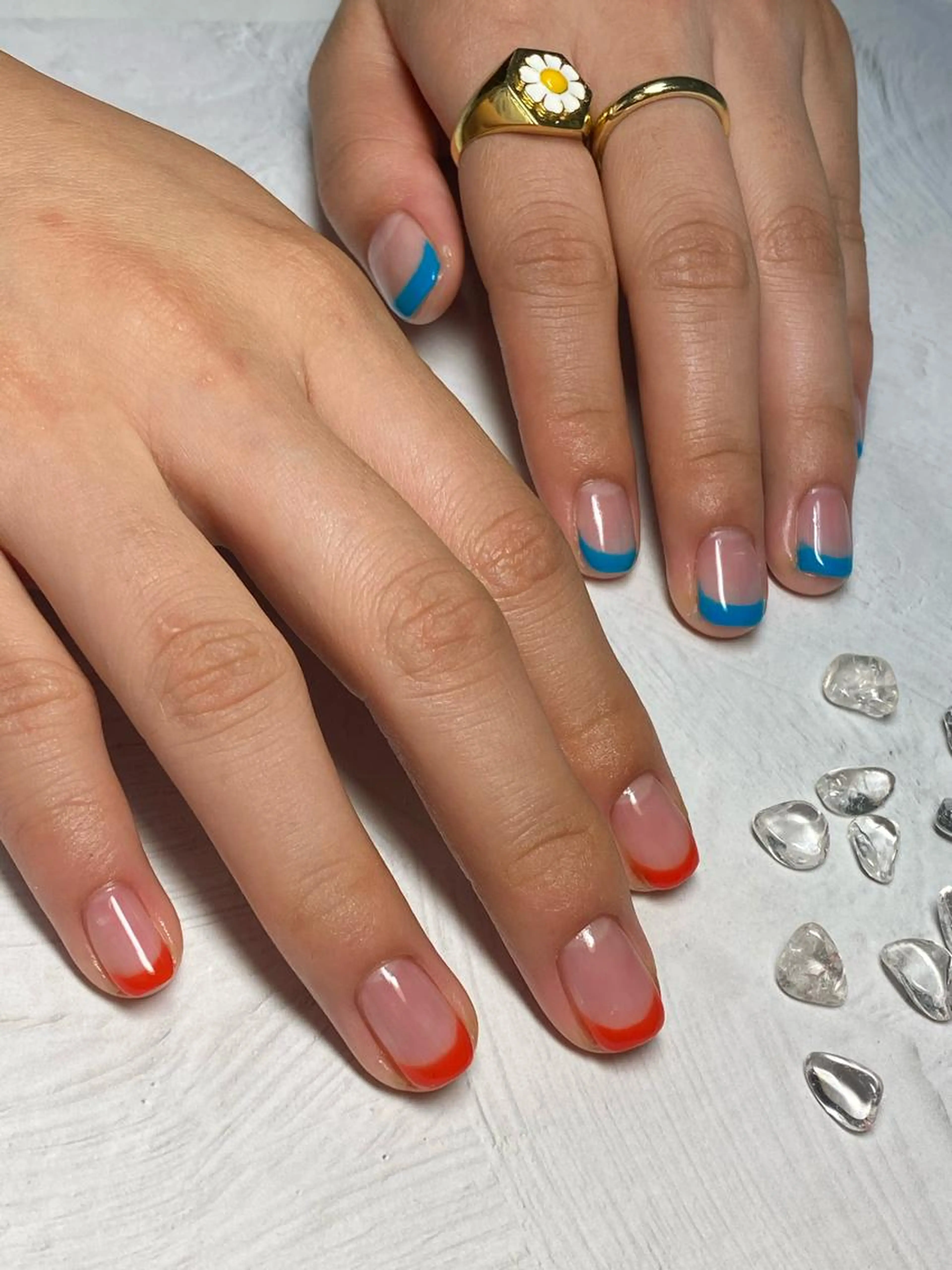 💅5種類から選べるフレンチ＋ラメライン【オフなしの方はこちら】甘皮ケア無料✨の写真