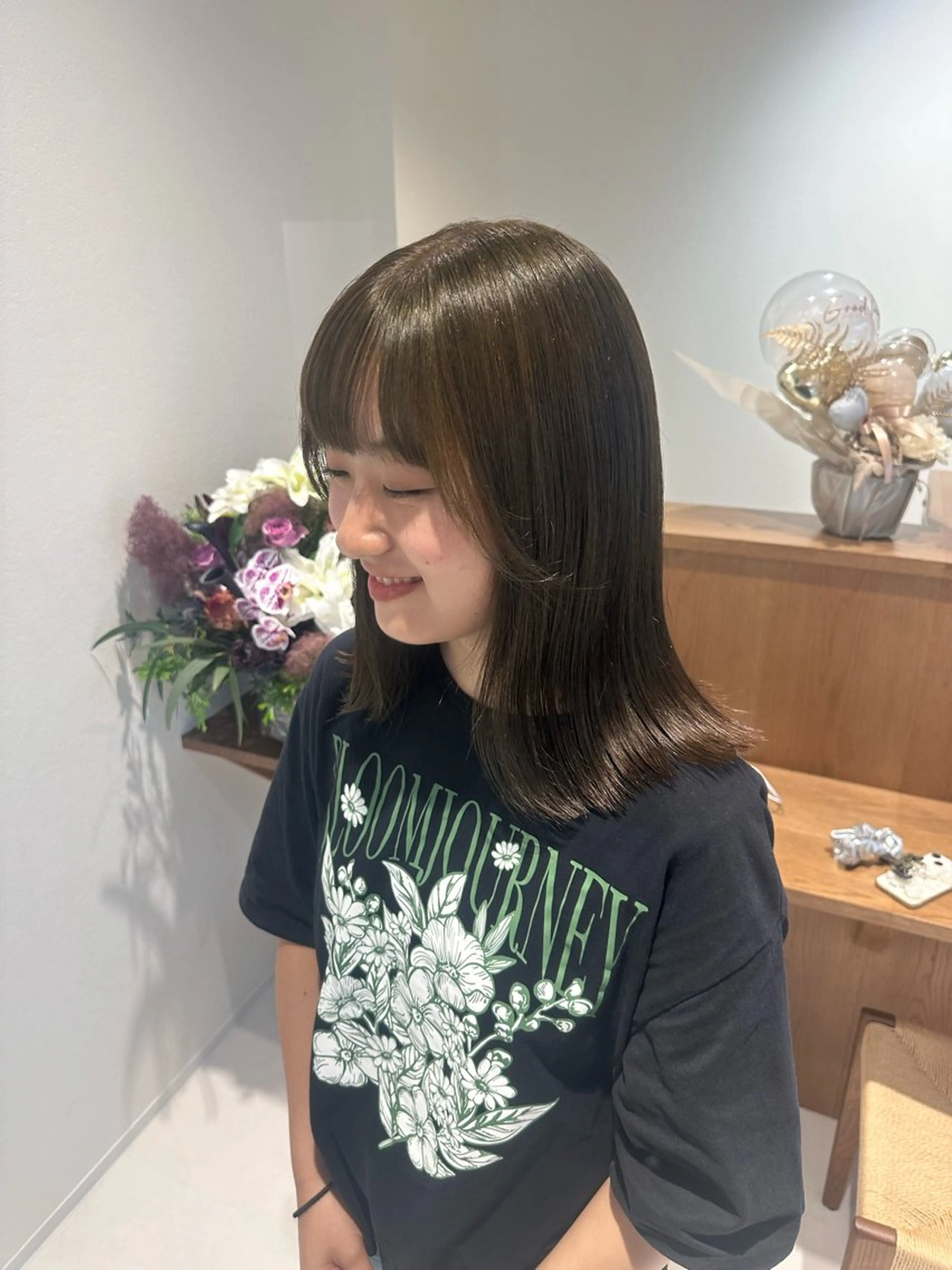 セミロング カラー ベージュカラー オリーブベージュ ブリーチカラー/ベー ジュ/Hono🦖のヘアスタイル