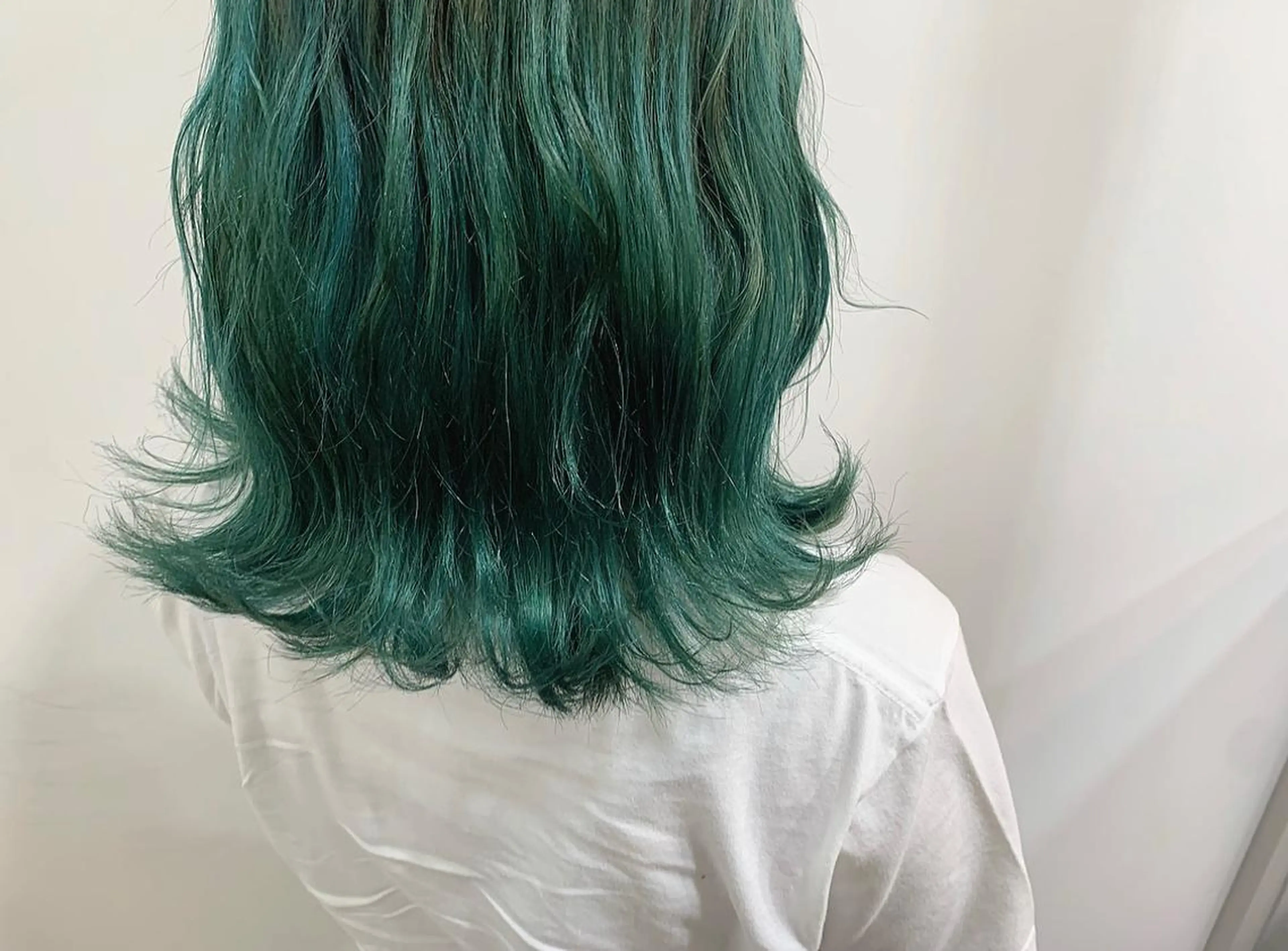 ミディアム カラー ヘアアレンジ ブリーチ ヘアカラー たかいわ みきのヘアスタイル