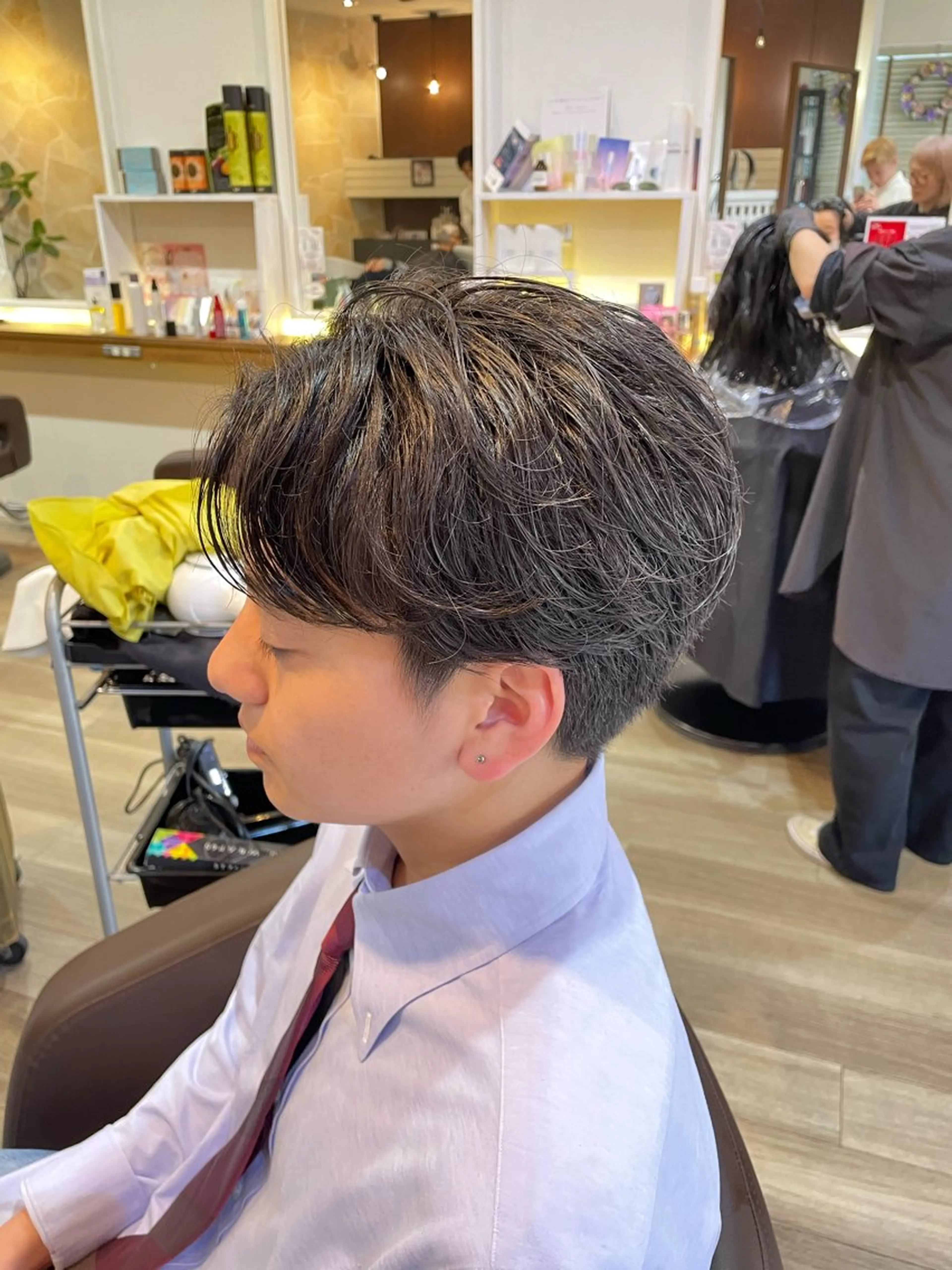 パーマ メンズ センターパート メンズパーマ ニュアンスパーマ けいせい/横浜/ カラー、パーマ、縮毛のヘアスタイル