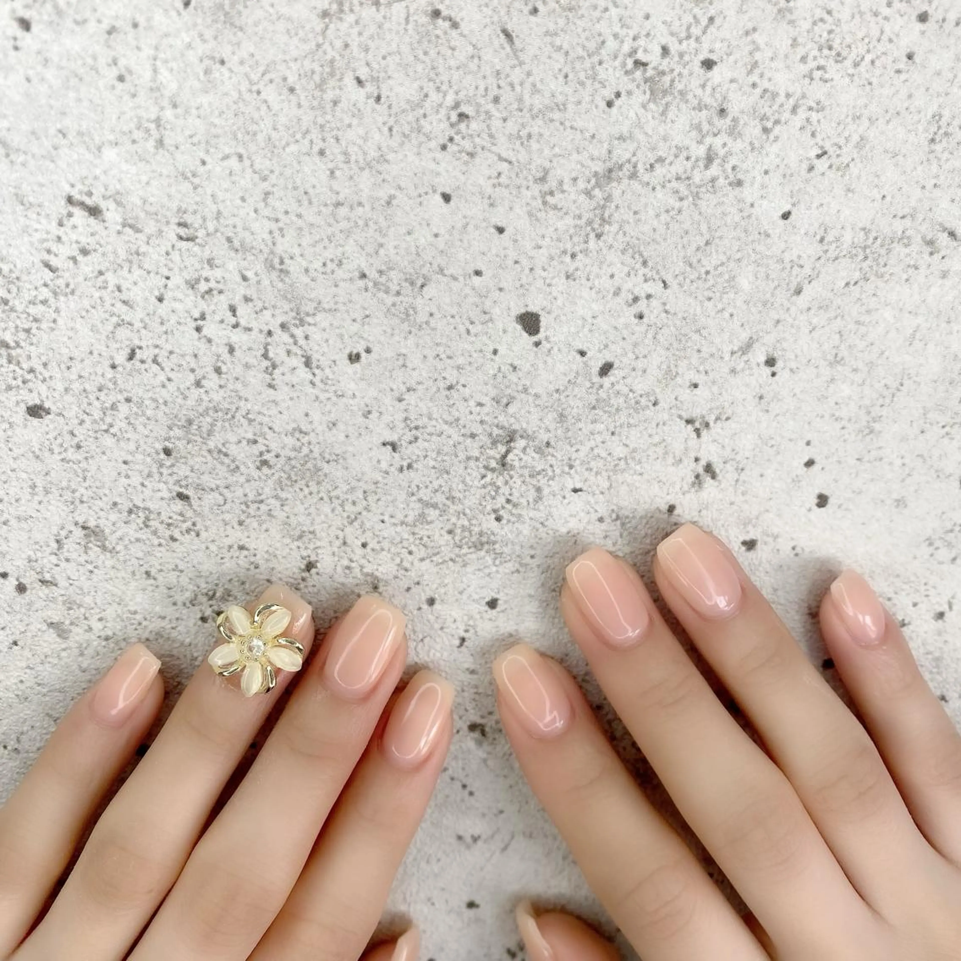 ミディアム カラー パーマ ヘアアレンジ メンズ キッズ ネイル マツエク・マツパ アイブロウ 眉カラー ナチュラル クリアネイル フットネイル ワンカラーネイル Salon Ｋのネイルデザイン