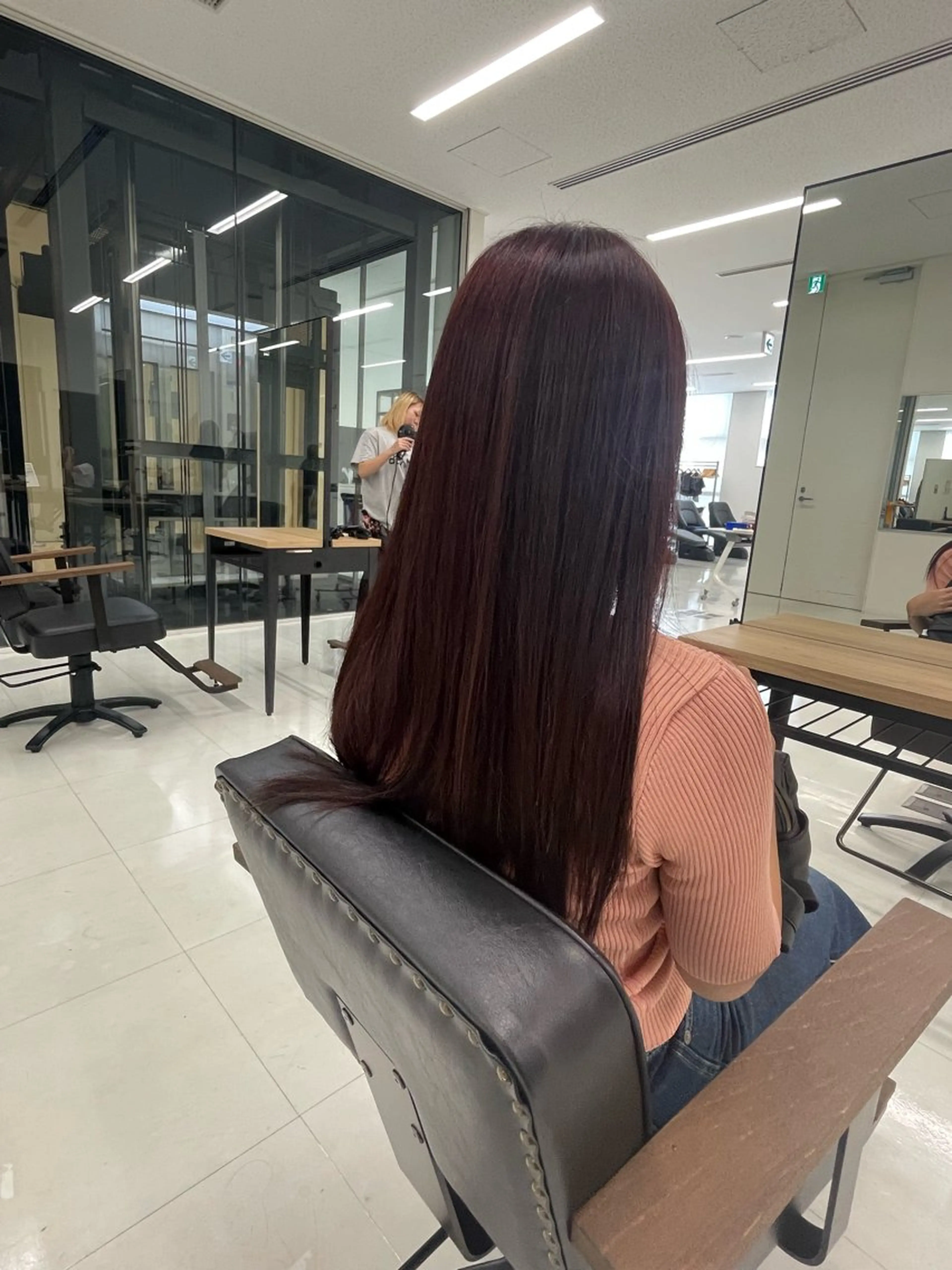 ロング 斧 海音のヘアスタイル