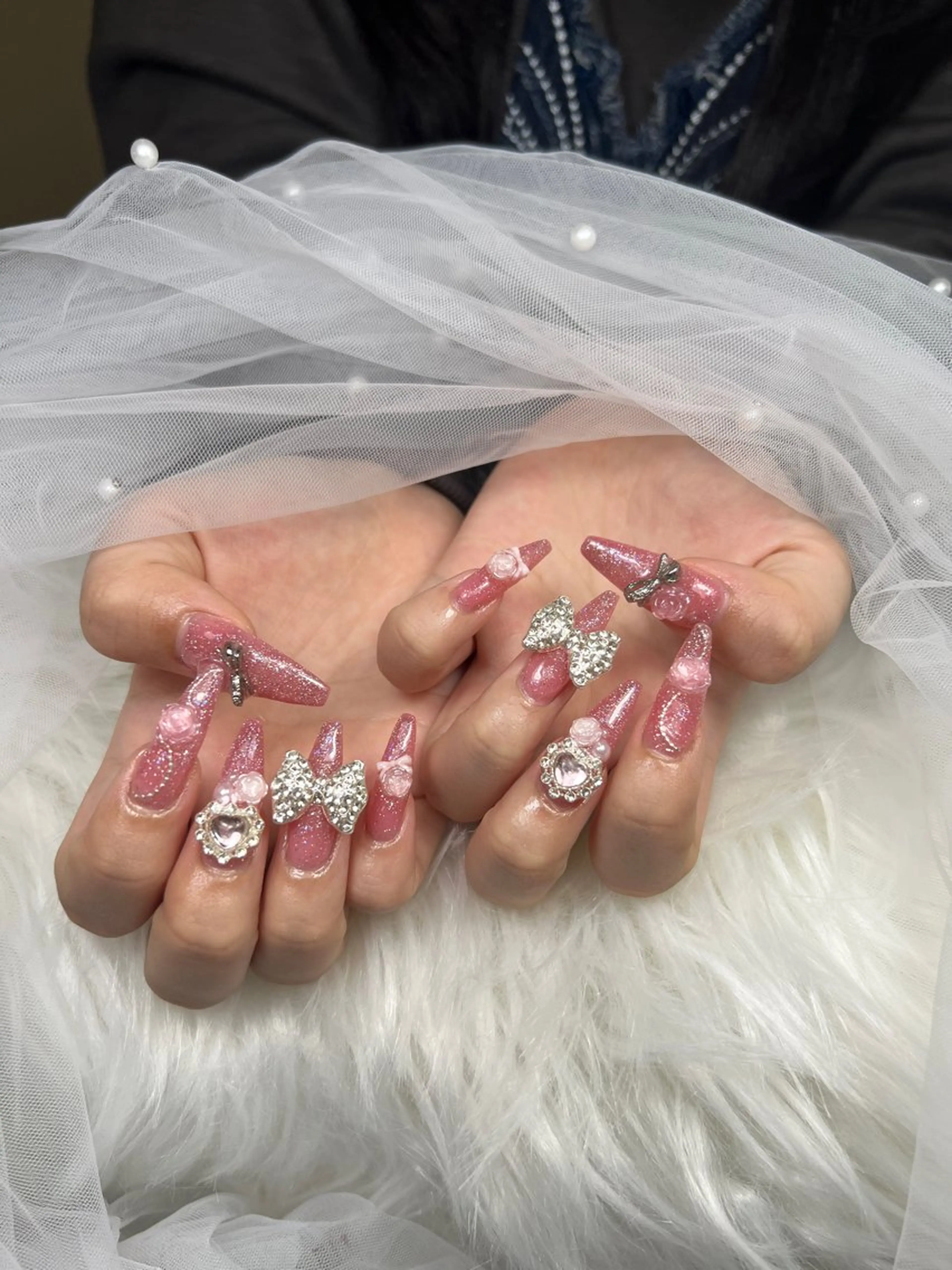 ネイル アートネイル オーロラネイル チークネイル 長さ出し フットネイル ハンドネイル フットネイル ハンドケア Noiranail_ studio川越西口のネイルデザイン