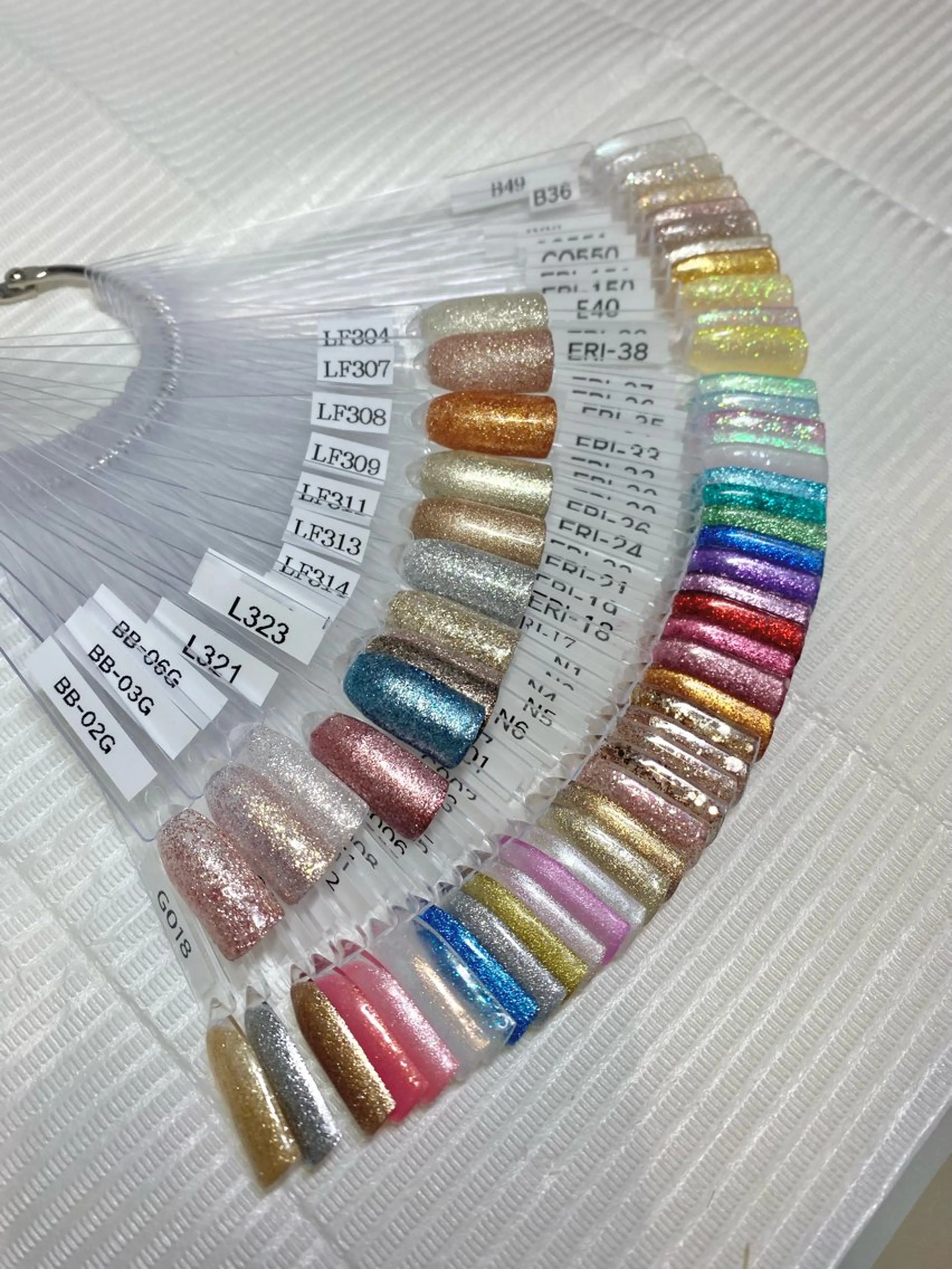 ネイル ラメ(グリッター) ラメグラデーション M yuuiのネイルデザイン