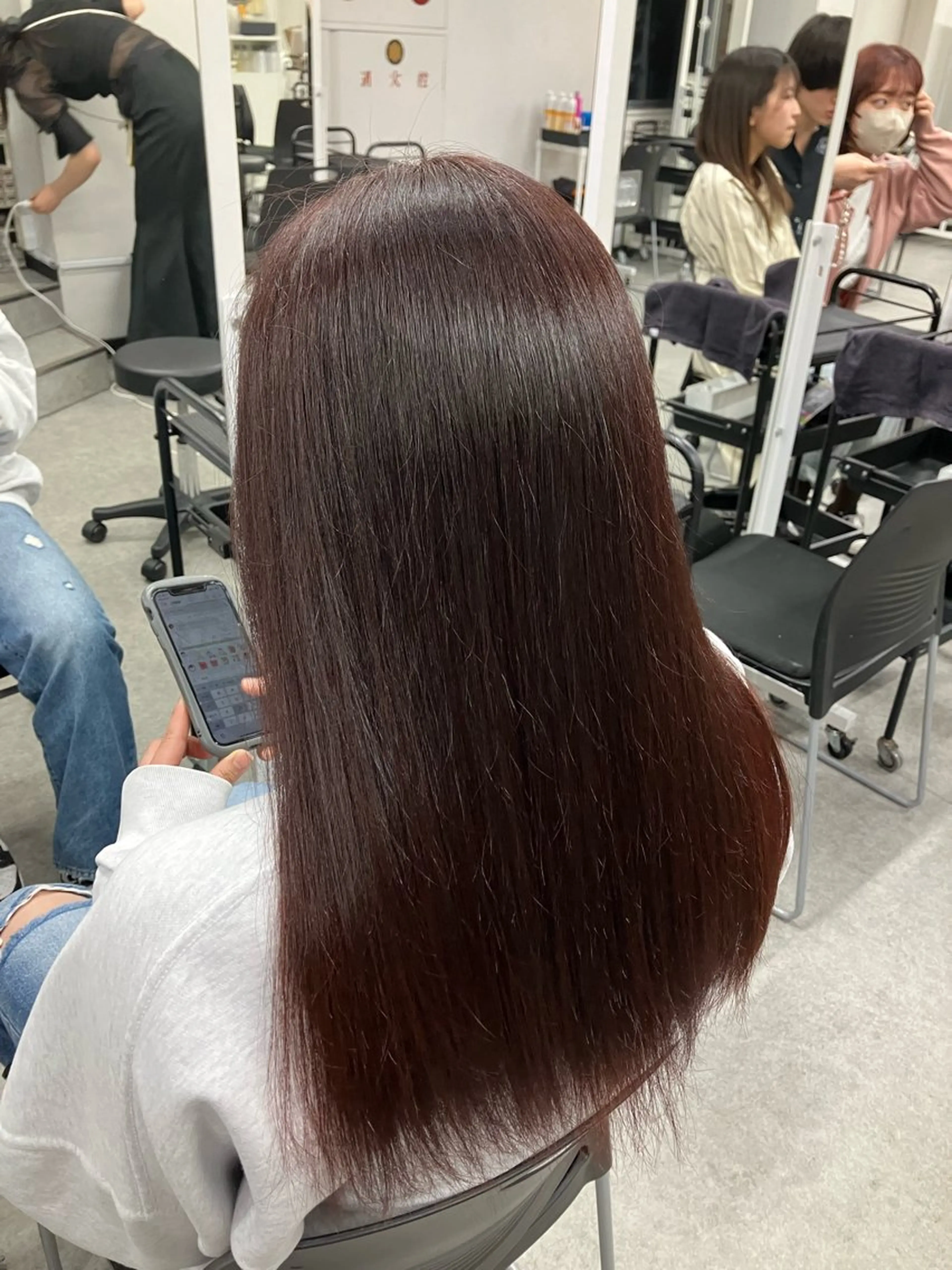 セミロング フェザーパーマ職人 🪽yutoのヘアスタイル