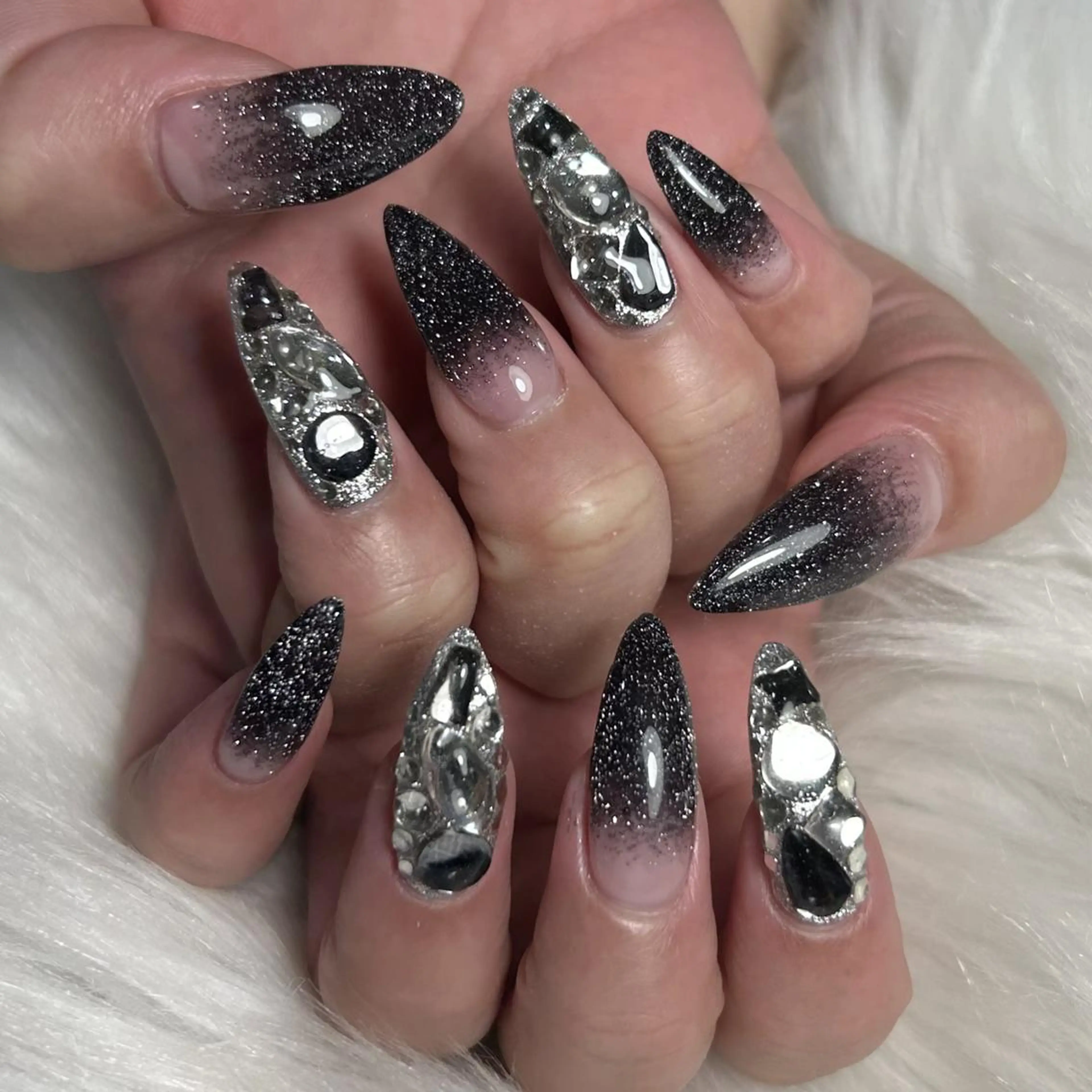 ネイル ハンドネイル REBEST南森町 nail🪽のネイルデザイン