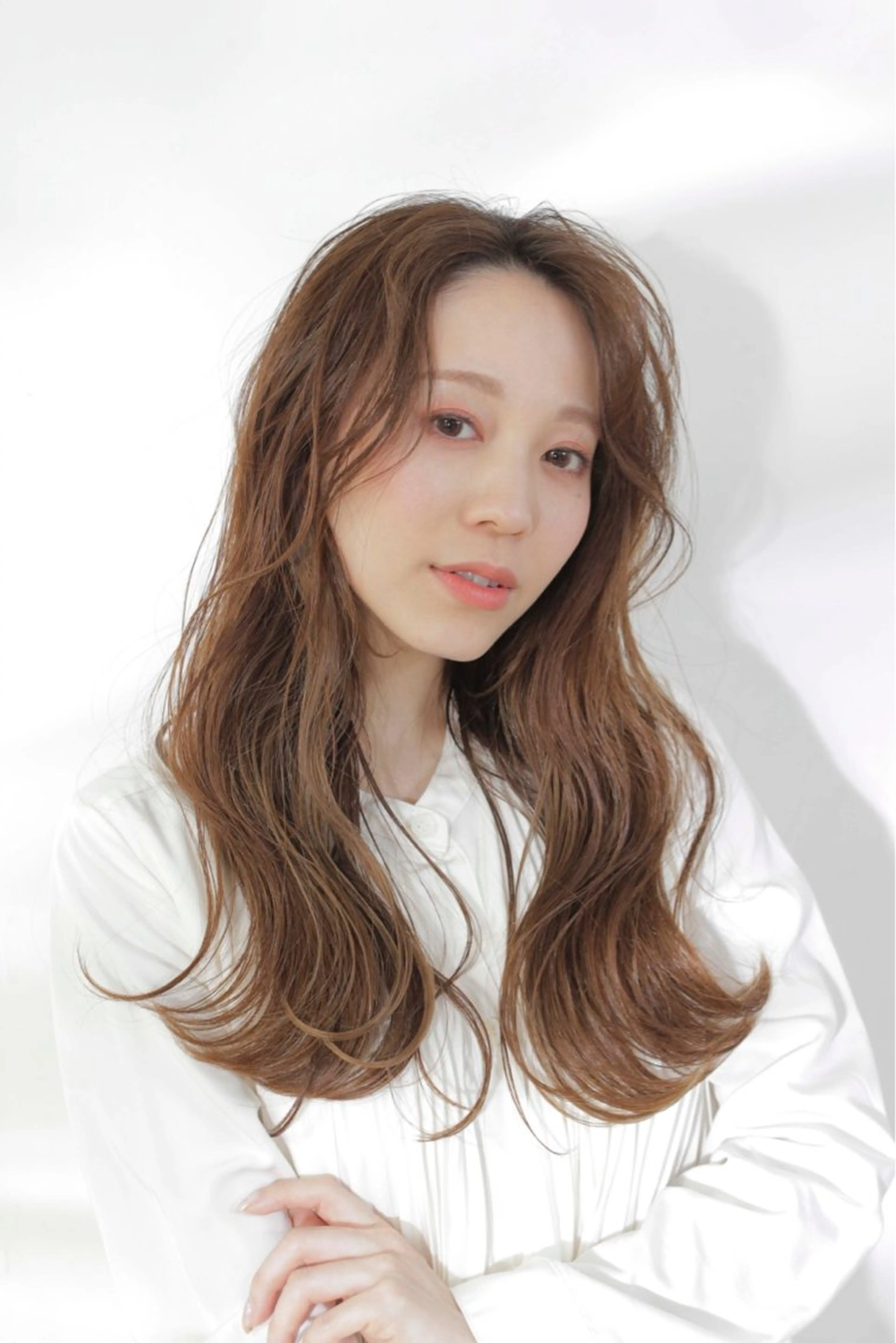 ロング 辺見 葵のヘアスタイル