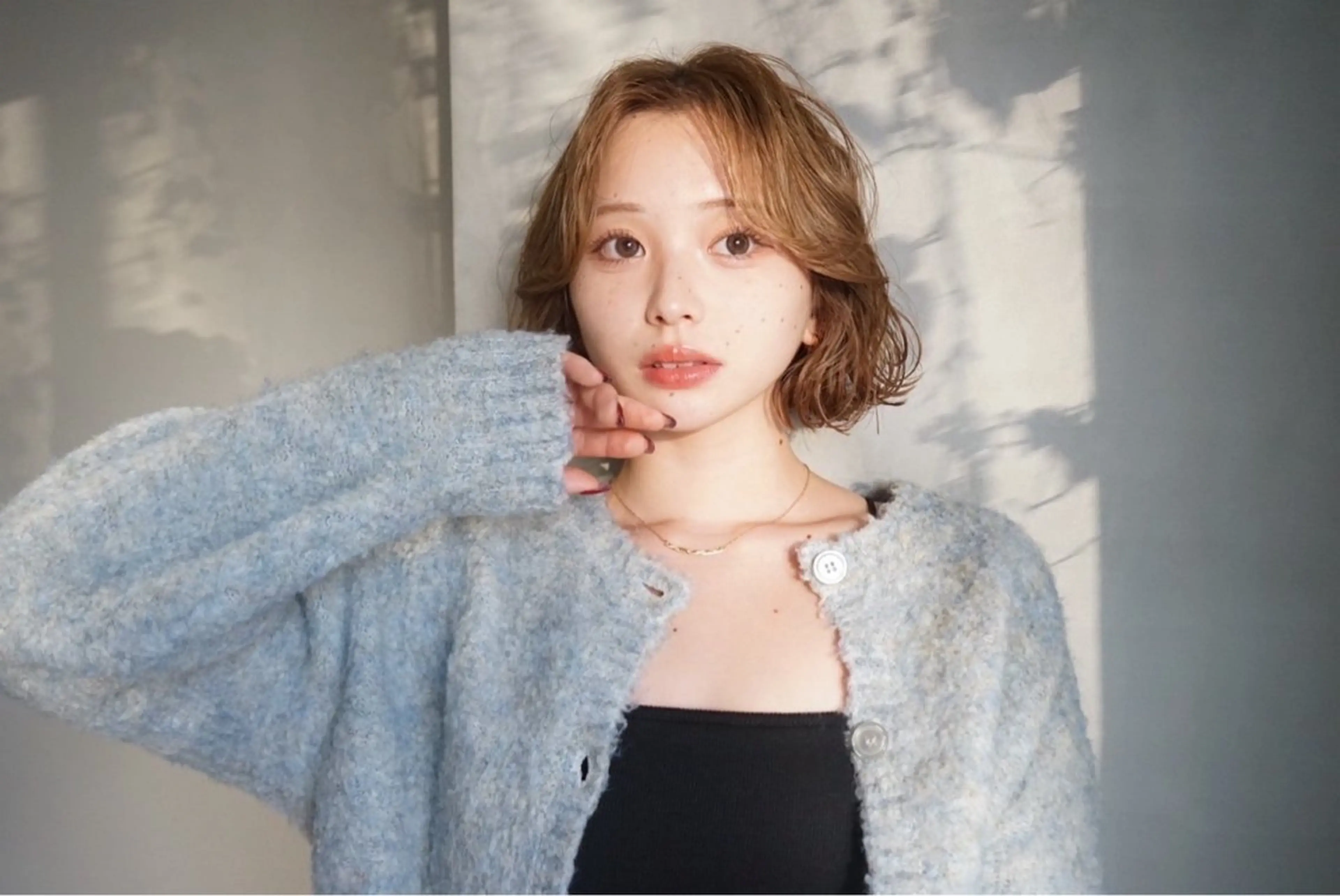 ショート カラー パーマ ベージュカラー ブラウンカラー ブラウンベージュ 透明感カラー ボブ ボブ/レイヤーカット /表参道 yunaのヘアスタイル