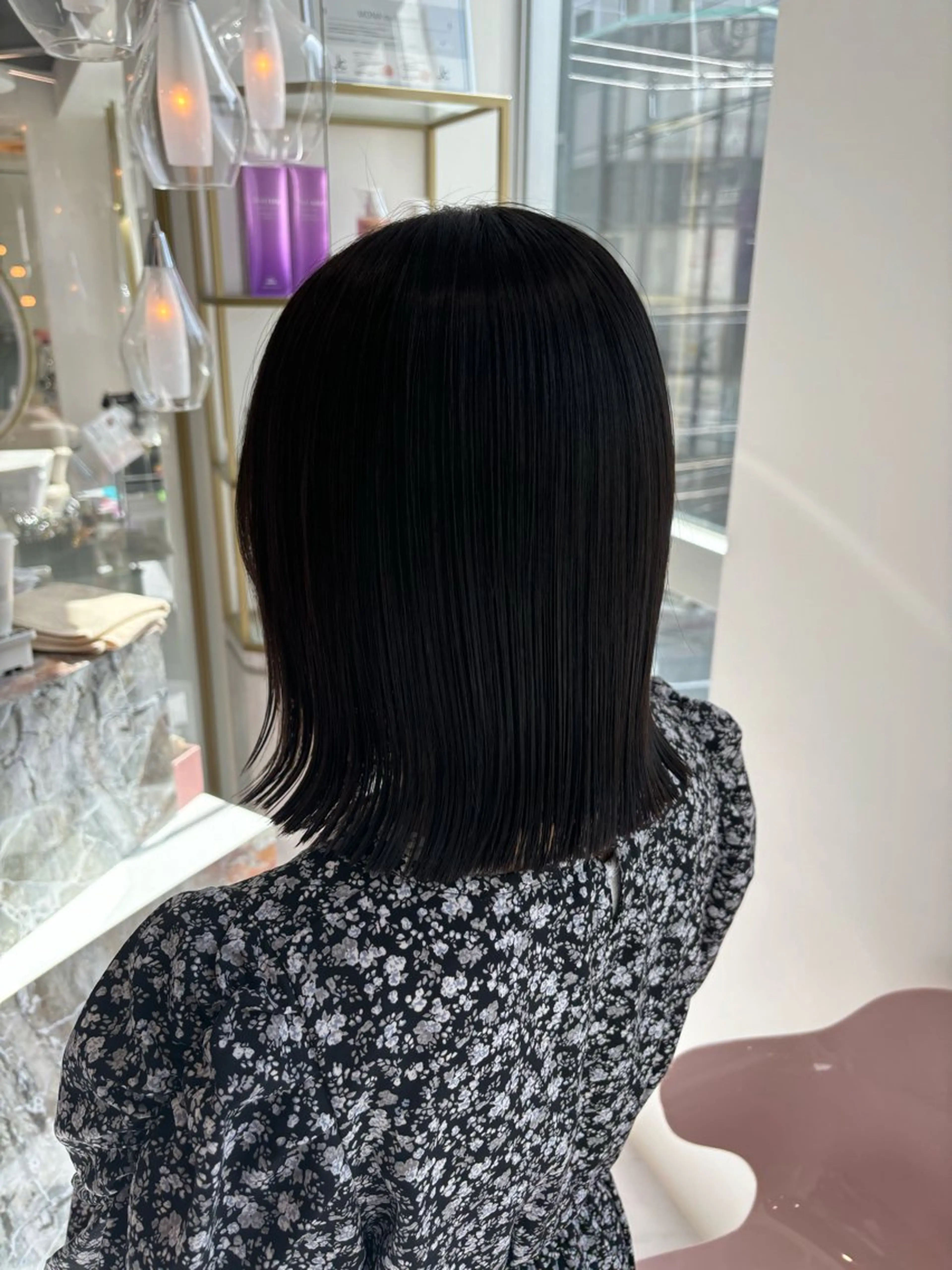 ミディアム 切りっぱなしボブ ボブ カット トリートメント SAYAKA 🍒／ボブ／暖色のヘアスタイル