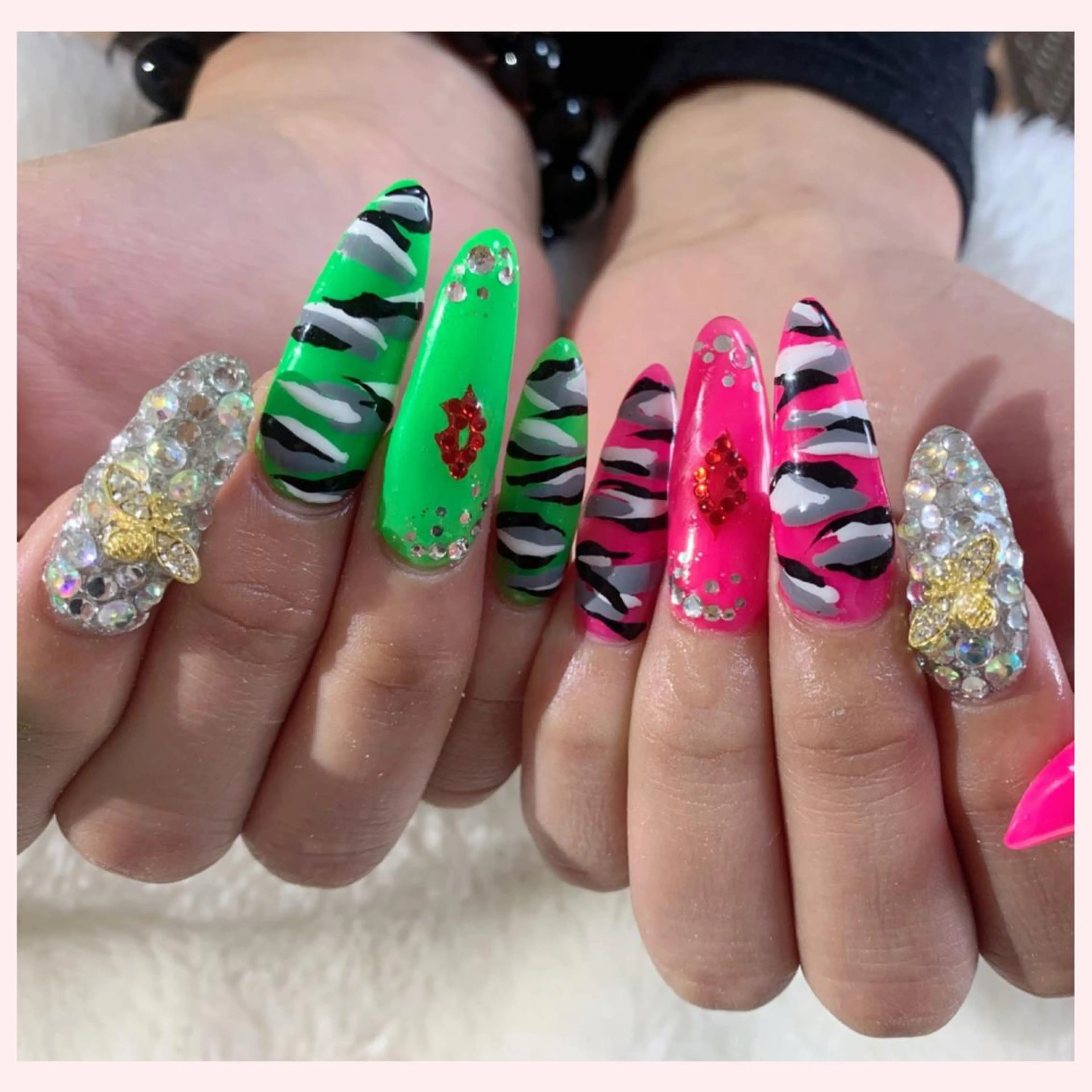 ネイル スカルプネイル ハンドネイル Ogasawara Tokikaのネイルデザイン