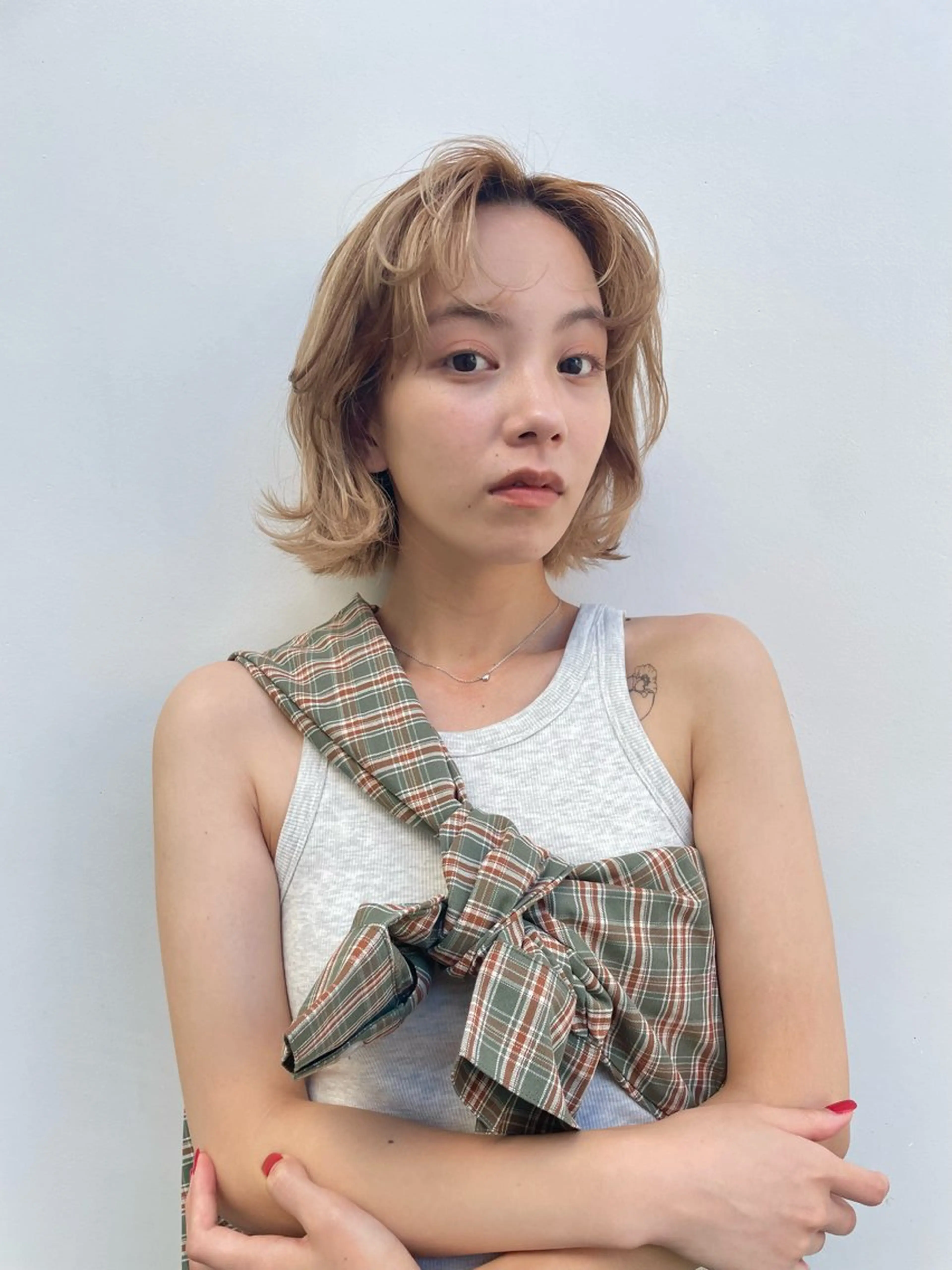 ミディアム カラー ヘアアレンジ ミディアムパーマ ダブルカラー 外国人風カラー 髪質改善 縮毛矯正 脇野 茉優のヘアスタイル