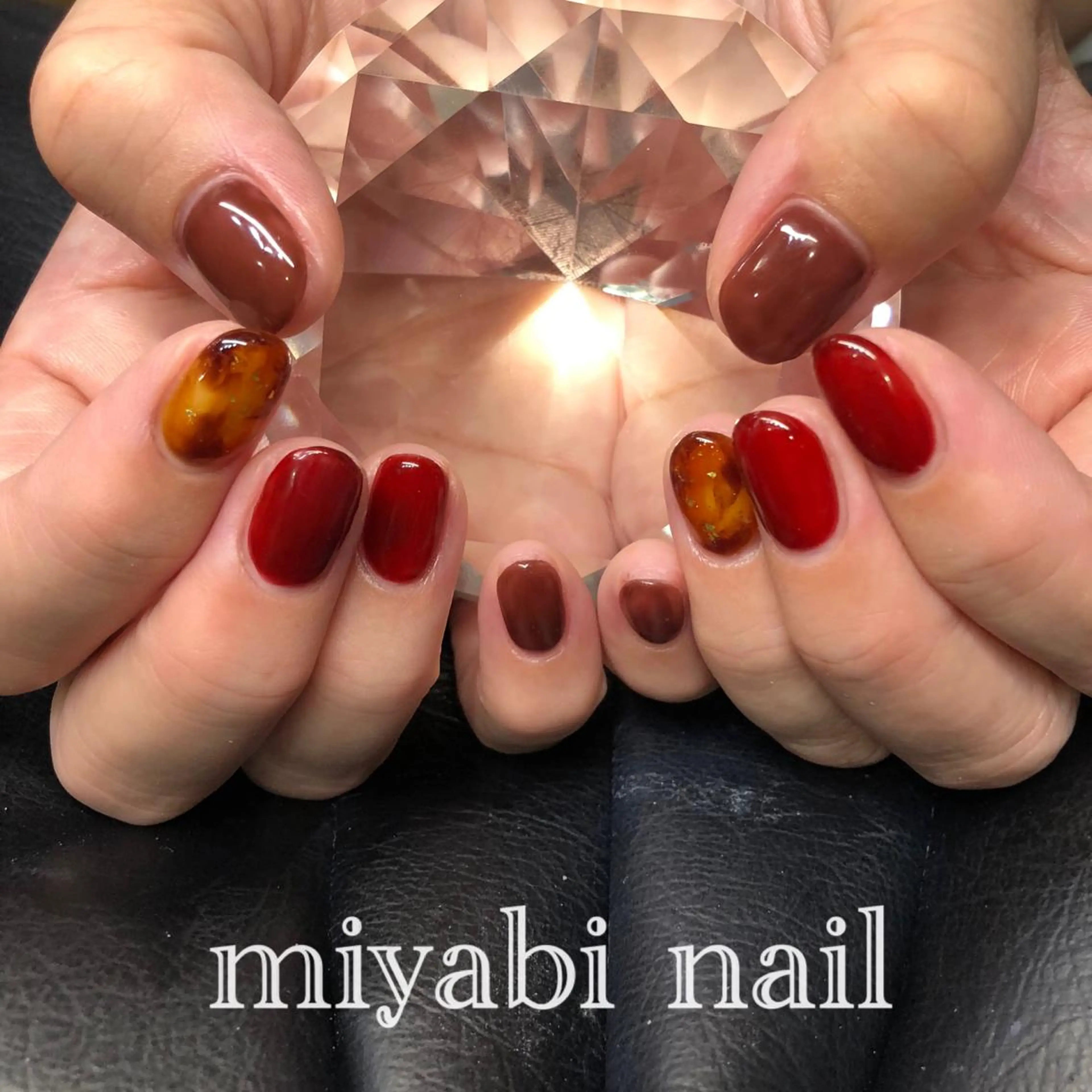 ネイル アートネイル べっ甲ネイル ブラウン クリアネイル 赤色 ハンドネイル miyabi nail 桂川駅近くのネイルデザイン
