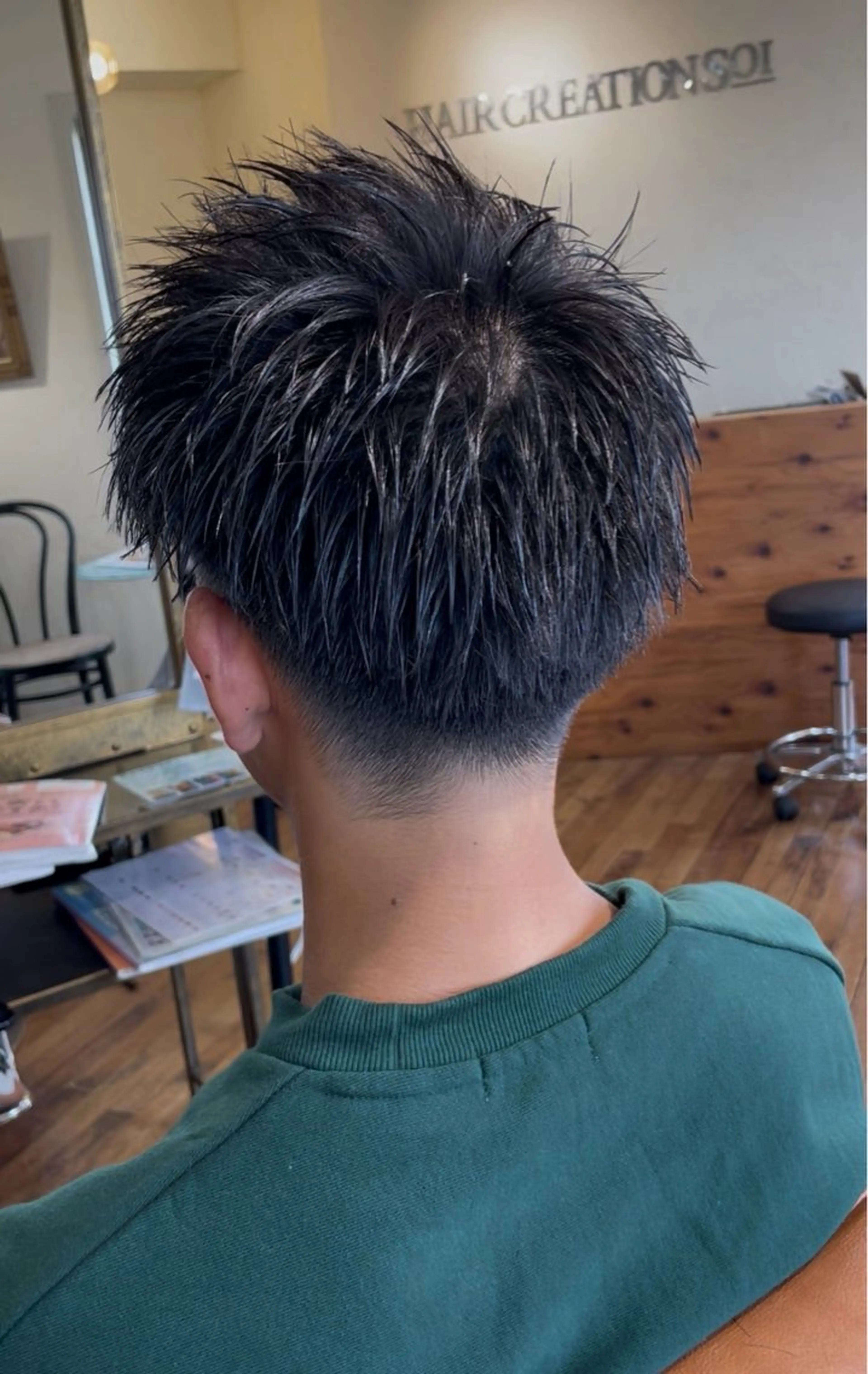 ショート メンズ 西岡 勇人のヘアスタイル