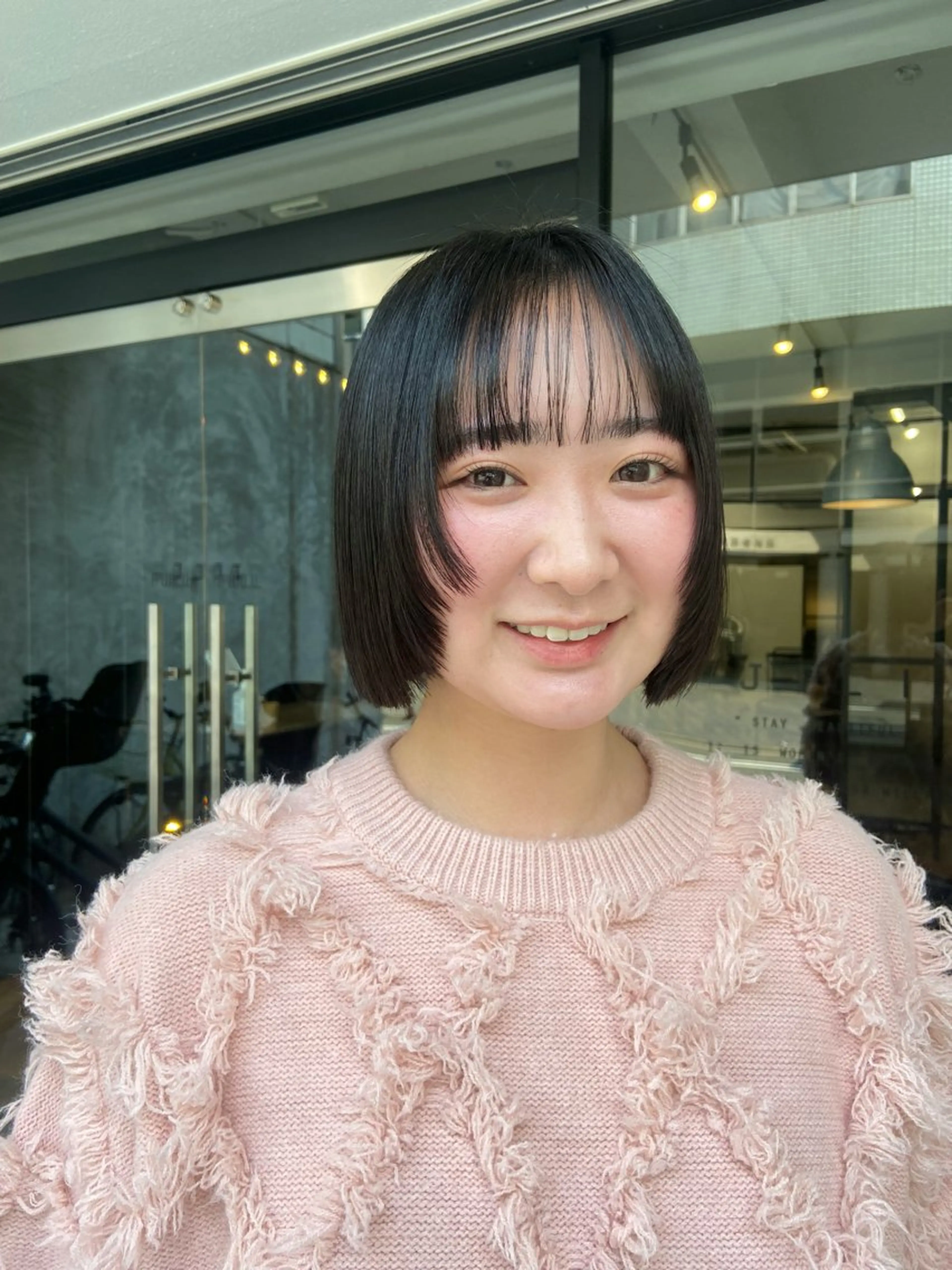ショート オバタ コトのヘアスタイル