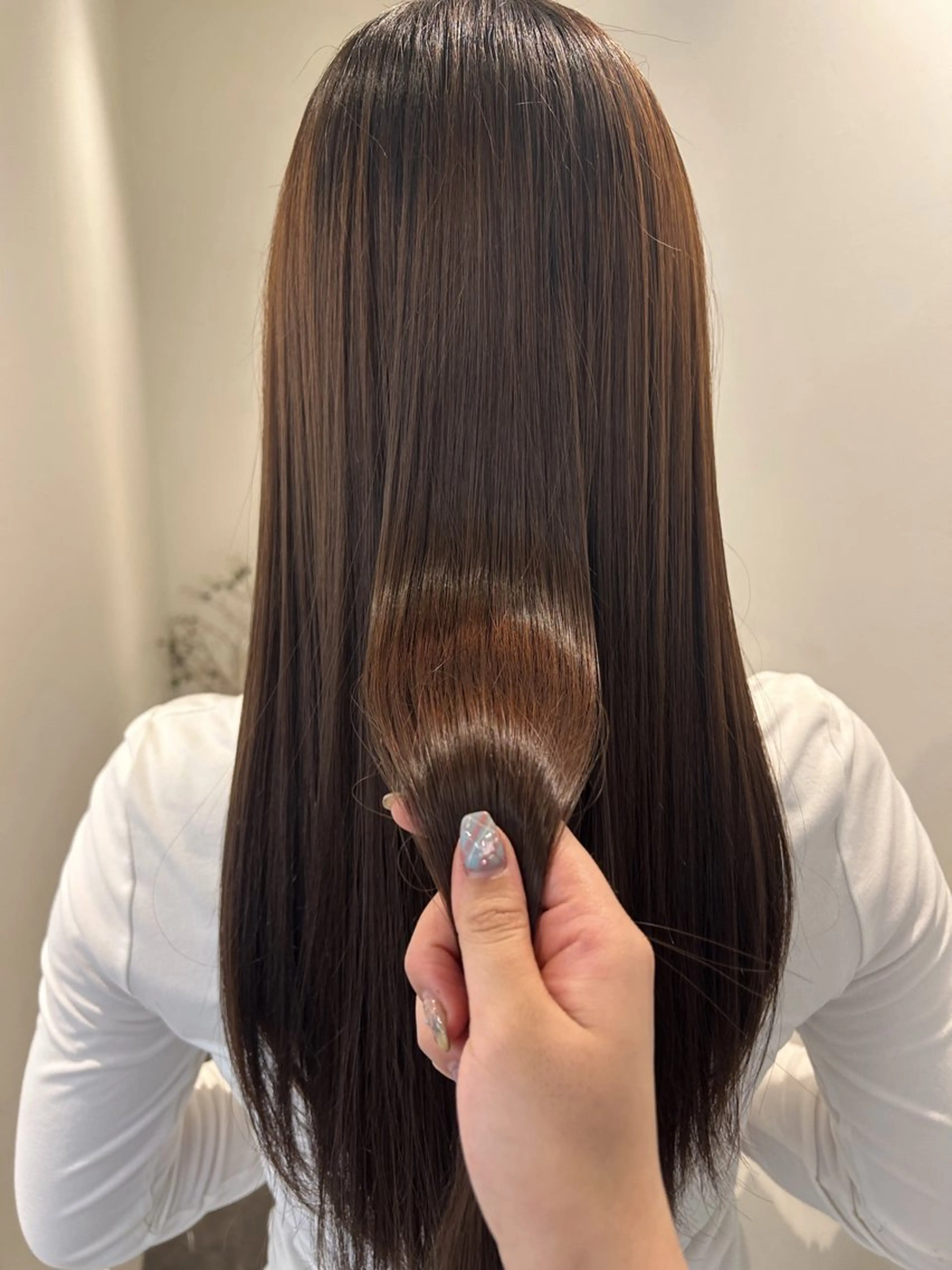 ロング 湯浅 美葉のヘアスタイル