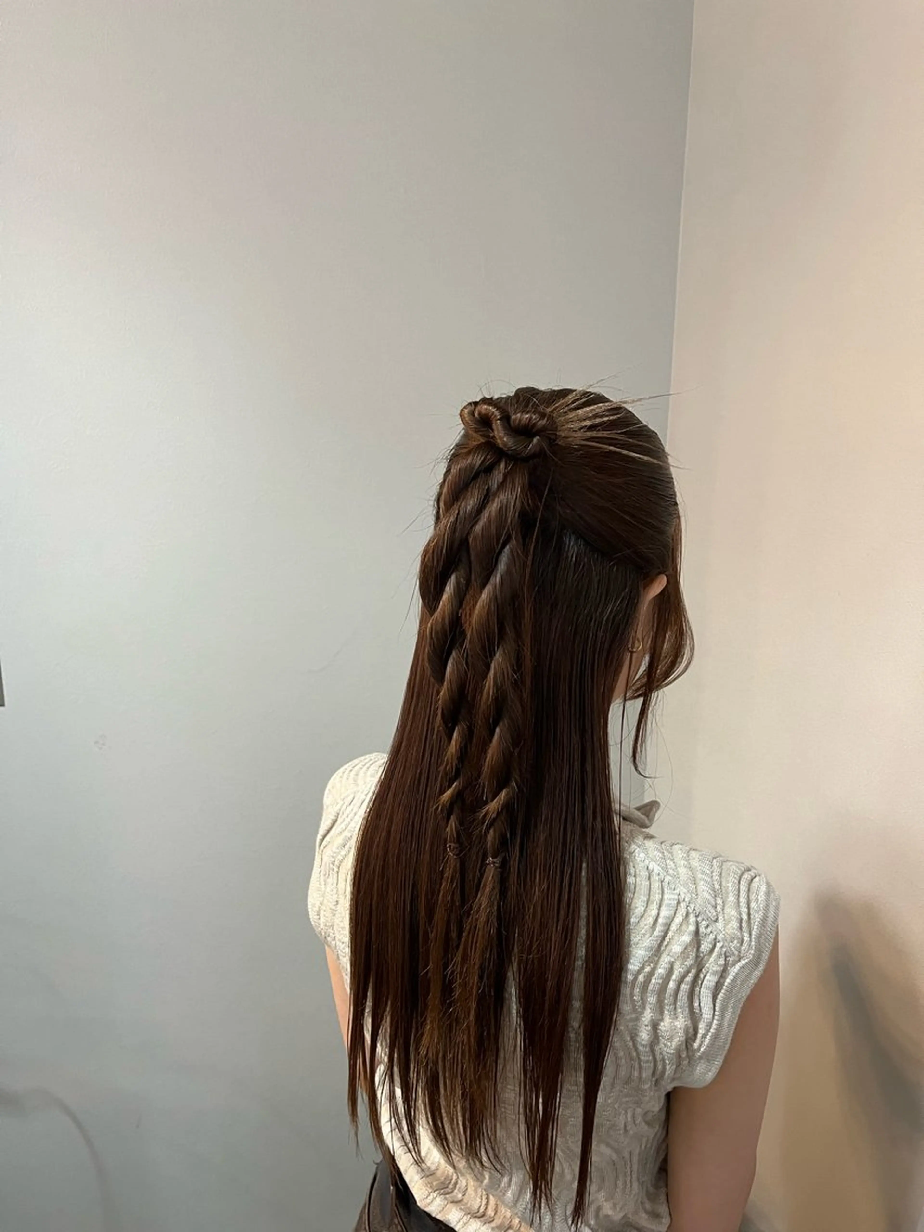 ヘアアレンジ Archi所属・ホソカワ リオンのヘアスタイル