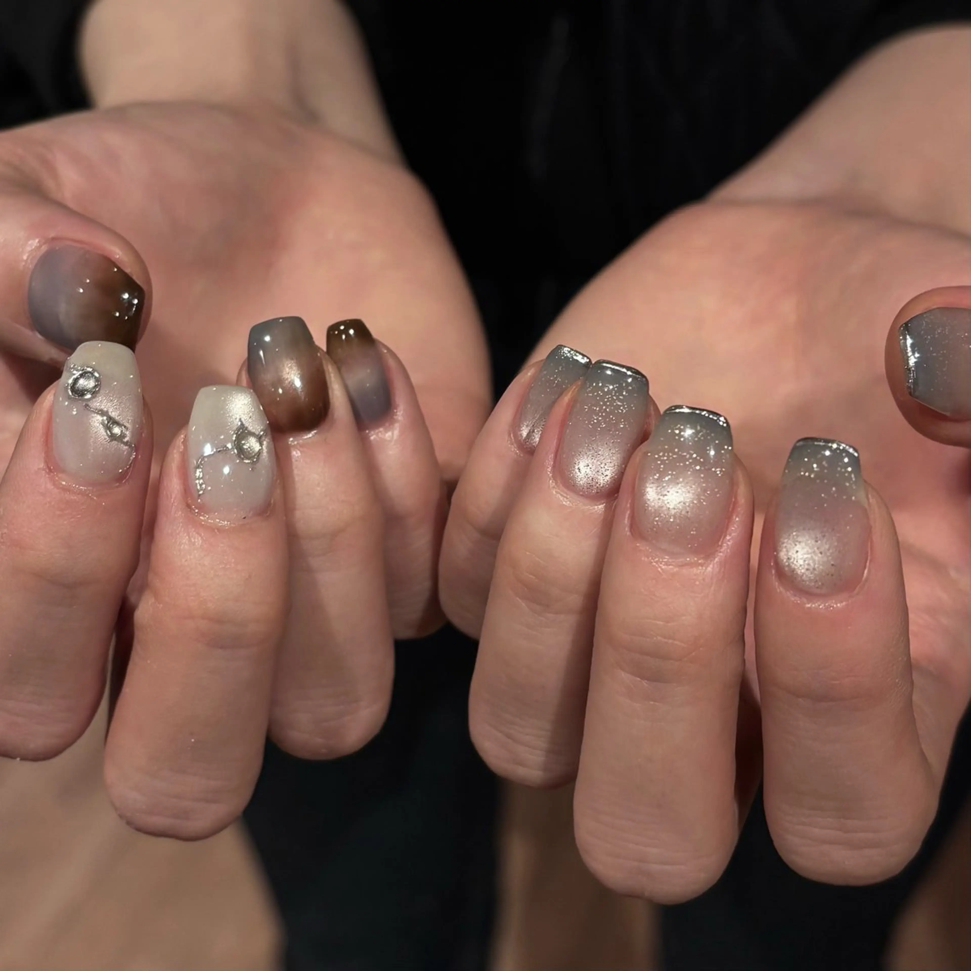 ネイル グラデーション 氷ネイル・うるうるネイル キラキラネイル マグネットネイル ビー玉ネイル ハンドネイル Bianca名駅店 安田のネイルデザイン