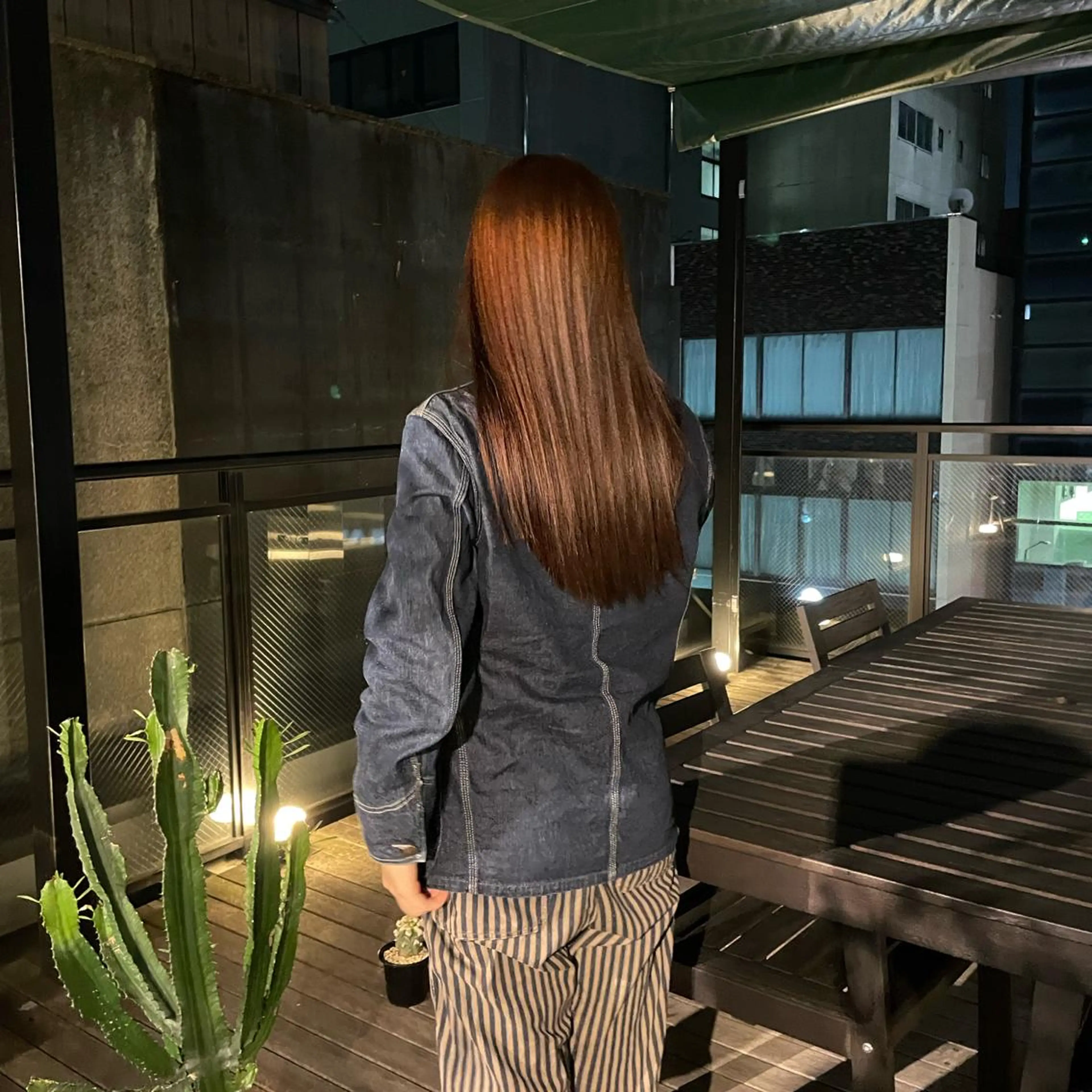 ロング パーマ yuri/オリーブ/ 暖色カラー/レイヤーのヘアスタイル