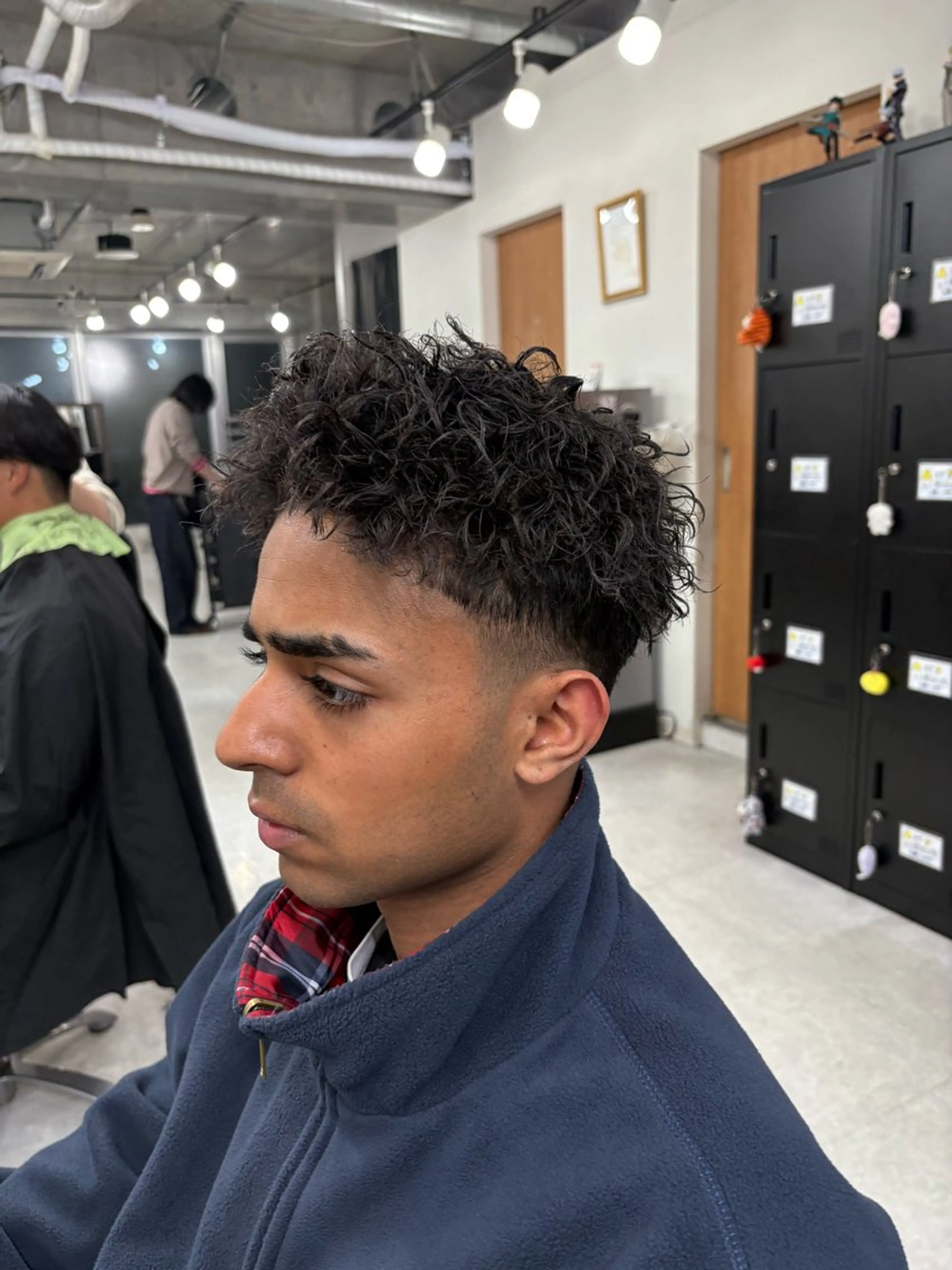 パーマ メンズ フェードカット メンズパーマ メンズパーマ特化 園田 楓莉のヘアスタイル