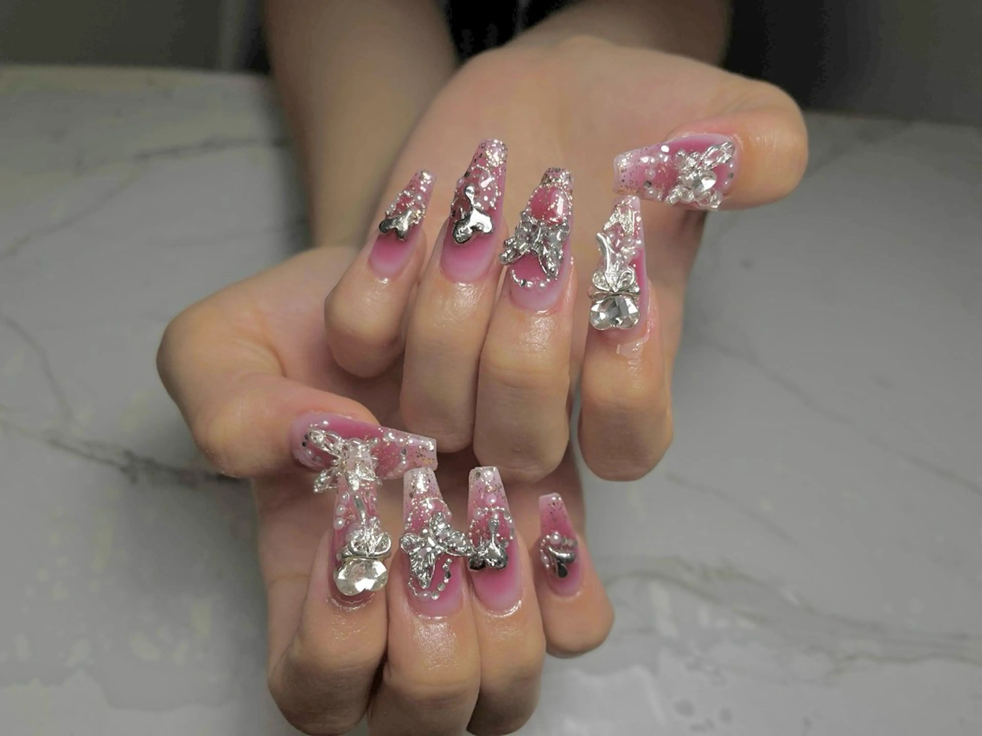 ネイル アートネイル フレンチネイル ジェルネイル グラデーション 韓国ネイル ハンドネイル ハンドケア さくら💮💮 【オフ無料】のネイルデザイン