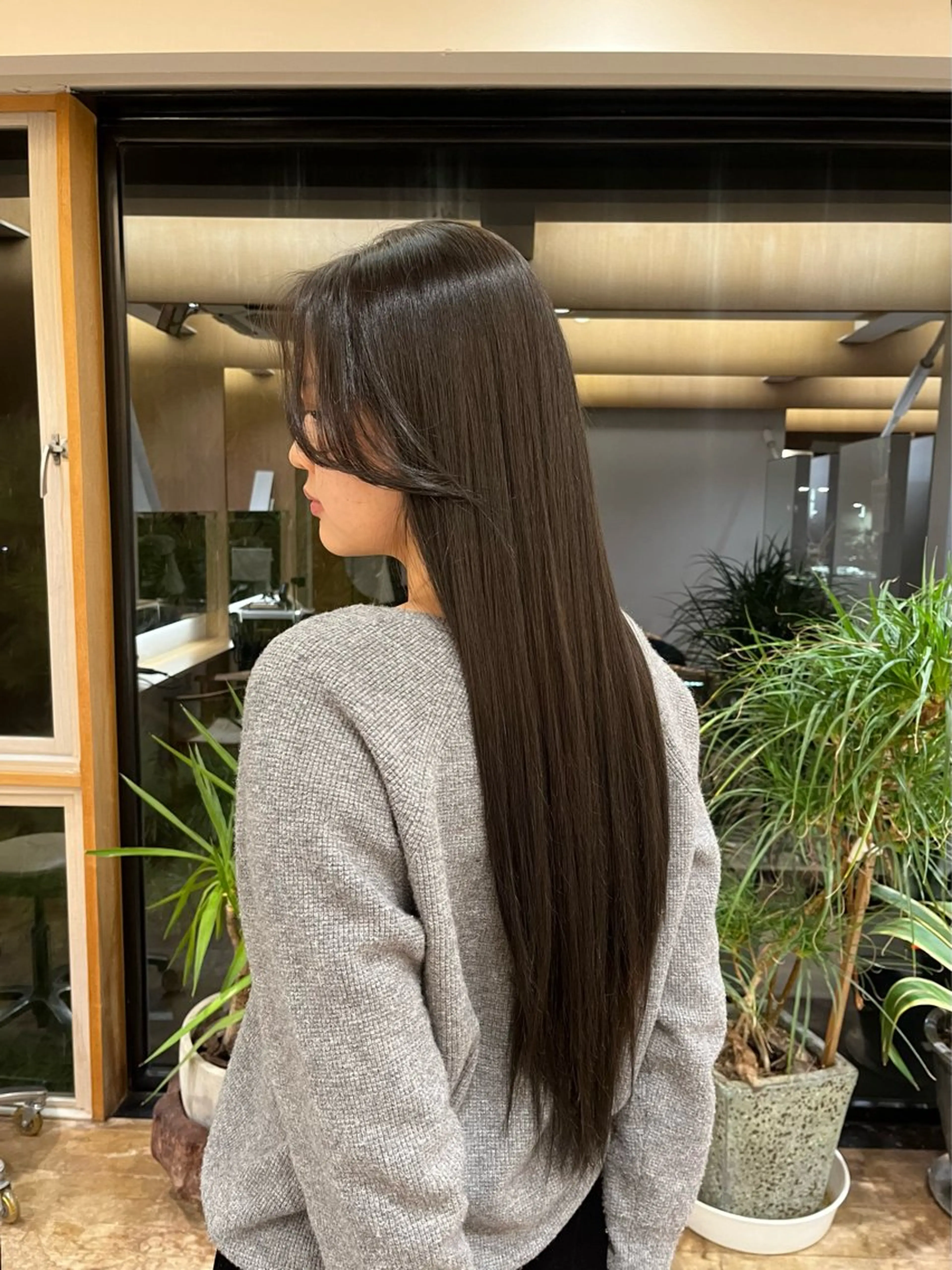 カラー アッシュ アッシュブラウン ブラウンカラー 透明感カラー ひなた /鎌倉美容室のヘアスタイル