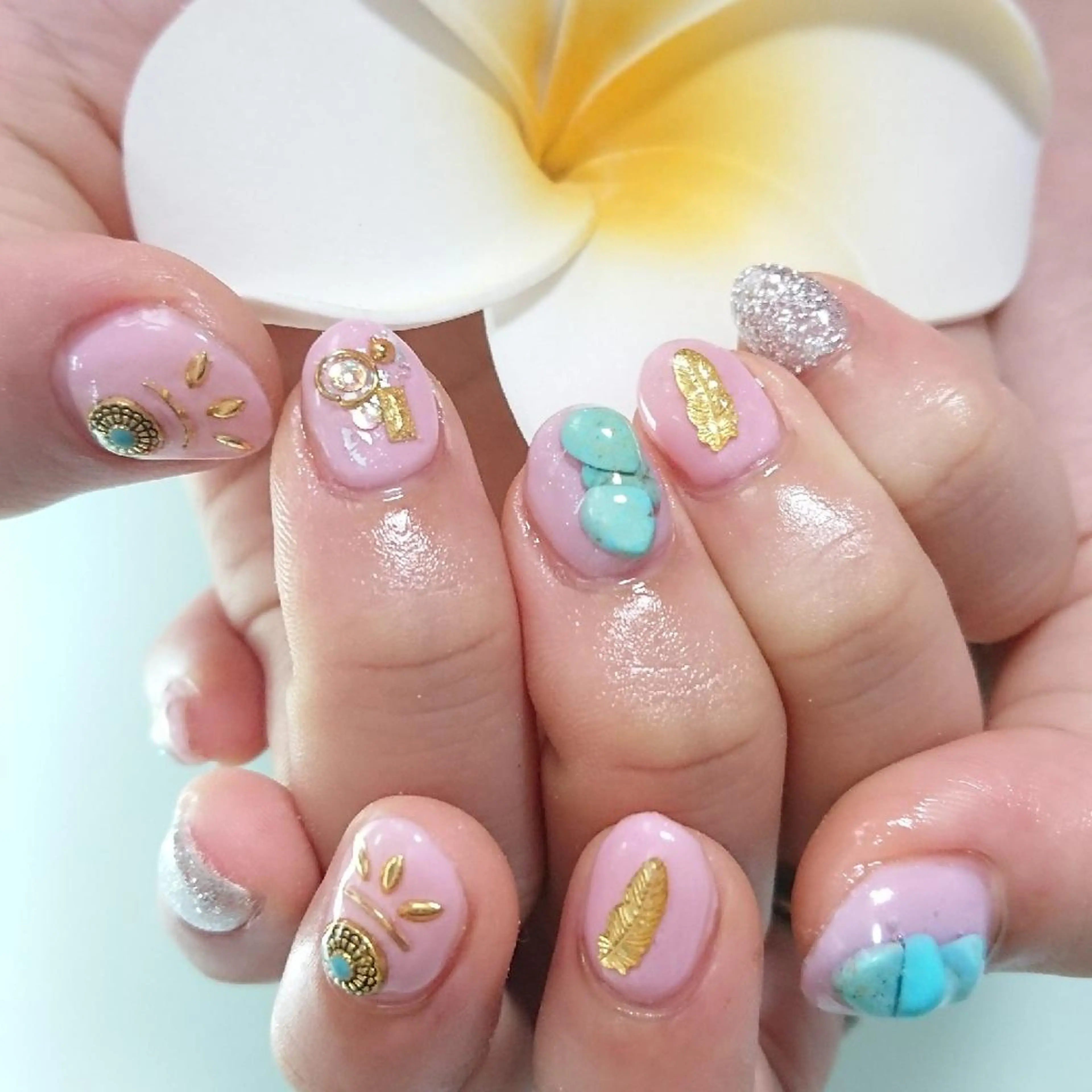 ネイル QULEONAIL所属・大城 裕麻のネイルデザイン