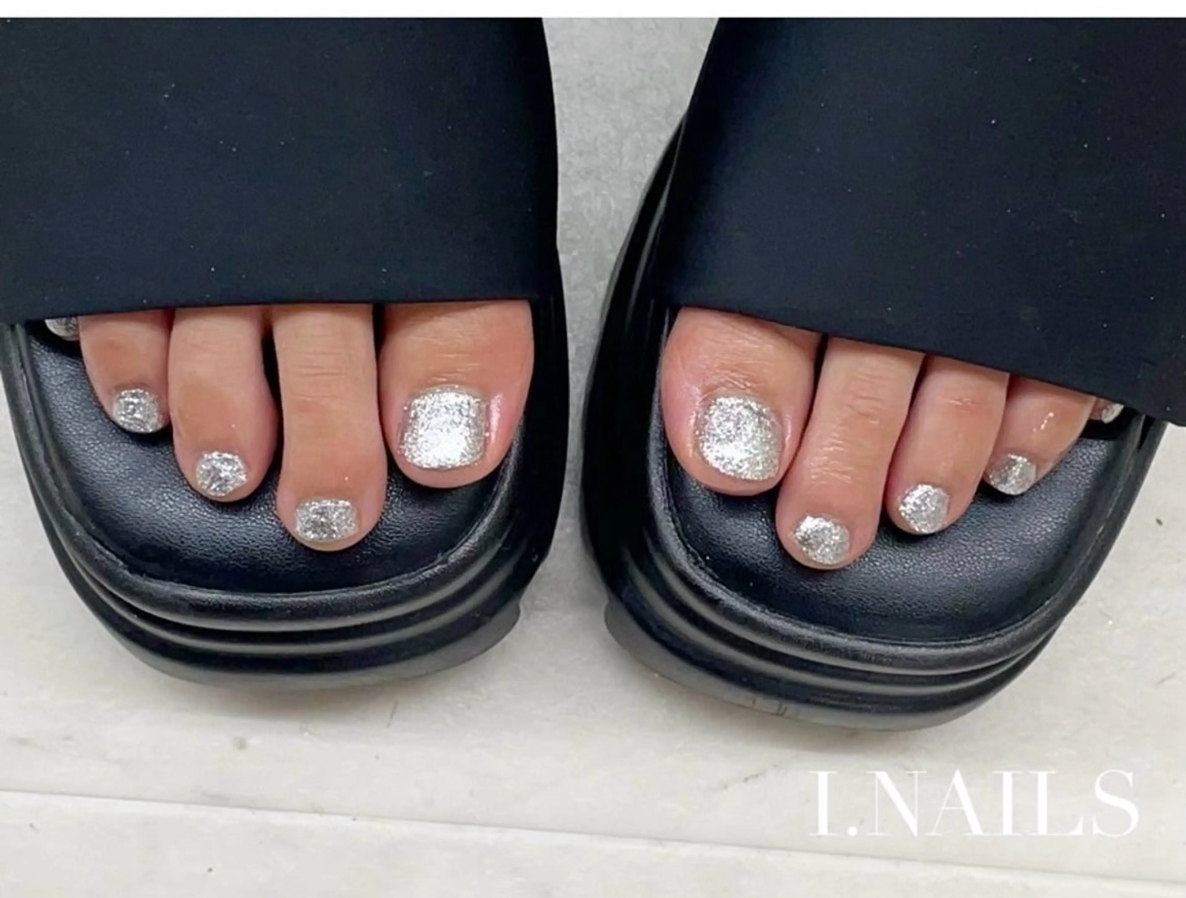 ネイル アイネイルズ所属・早川 梓のネイルデザイン