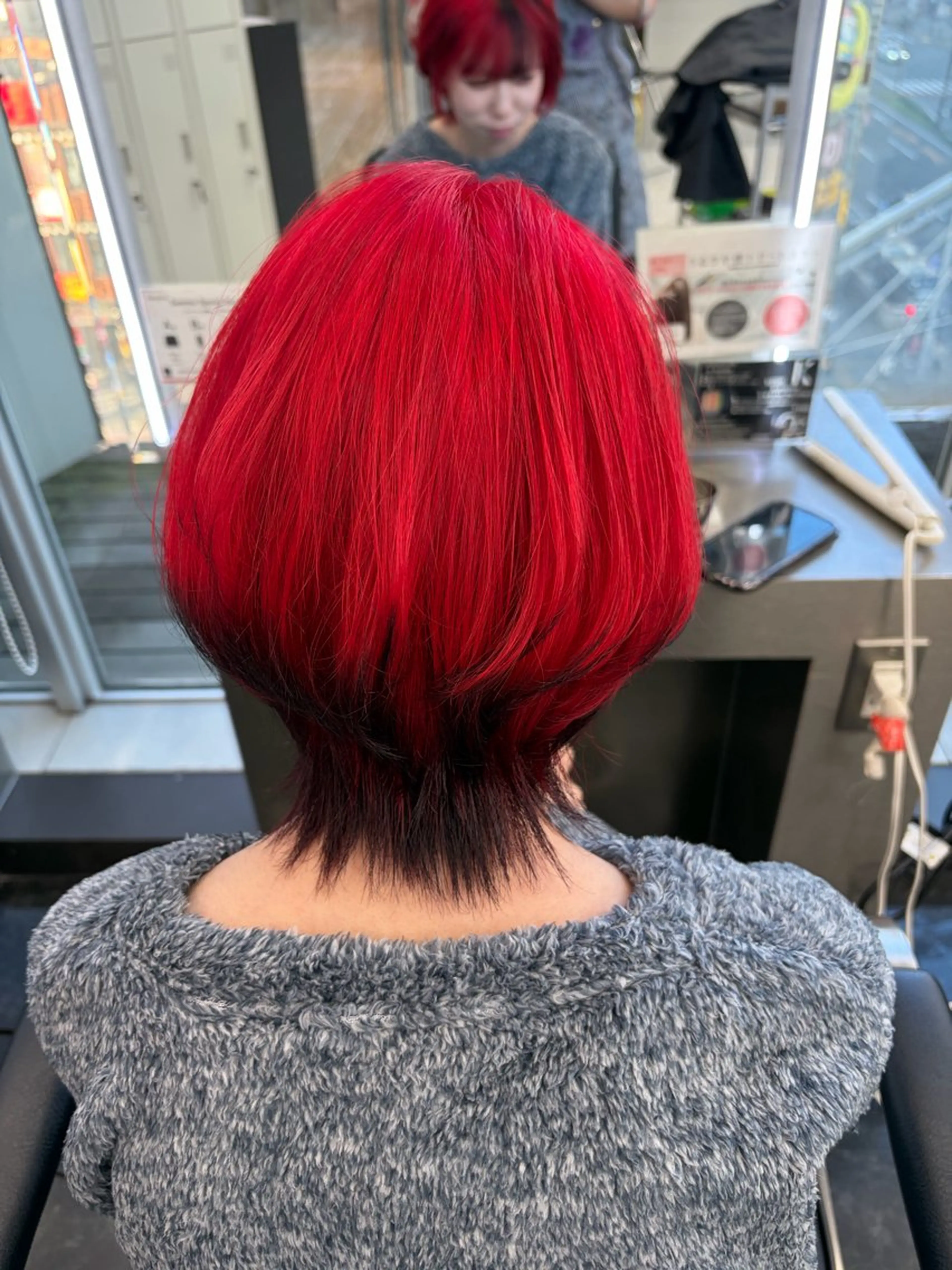 ショート カラー🌈/カット /栄/misa👻のヘアスタイル