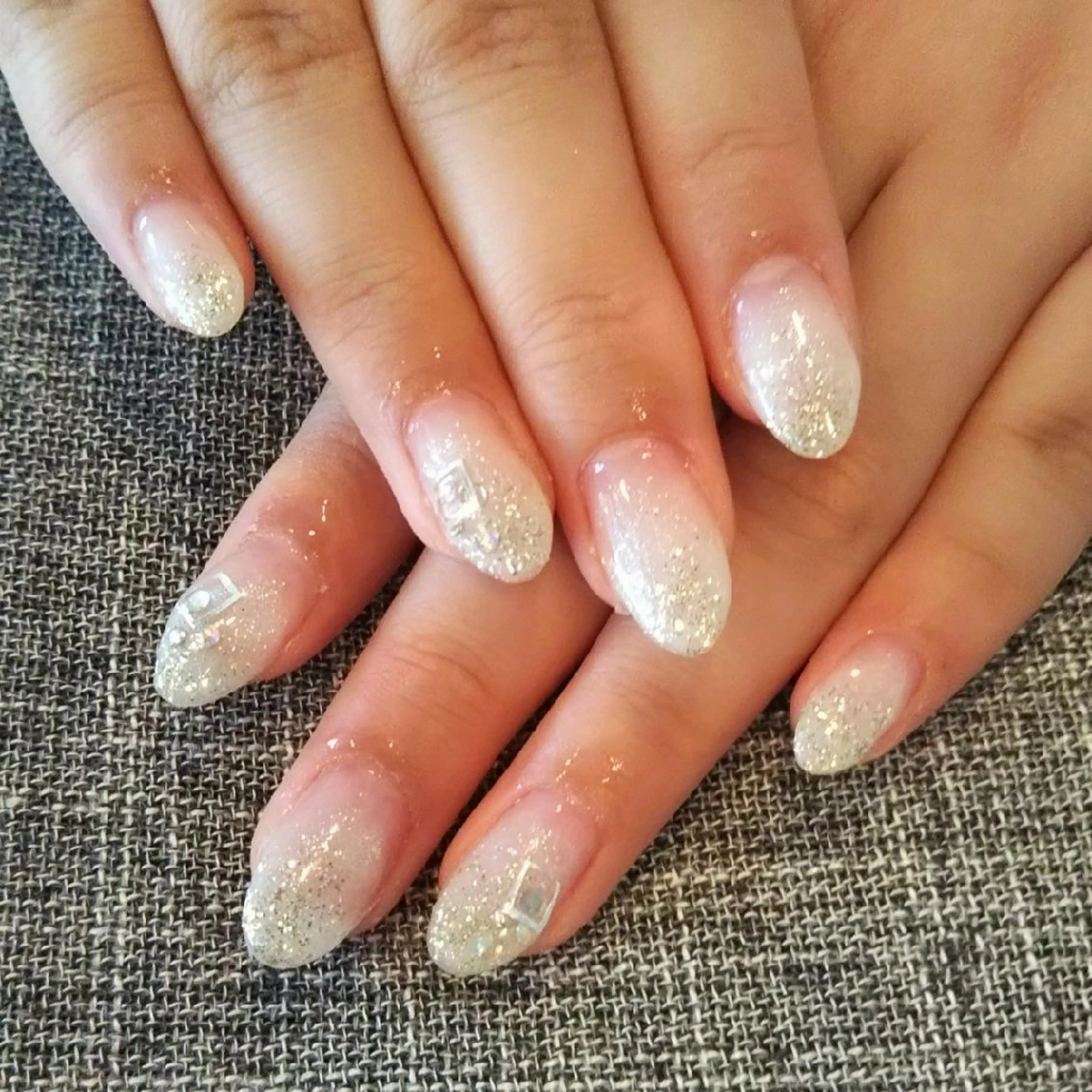 ネイル ラメ(グリッター) シルバー private salon mieのネイルデザイン