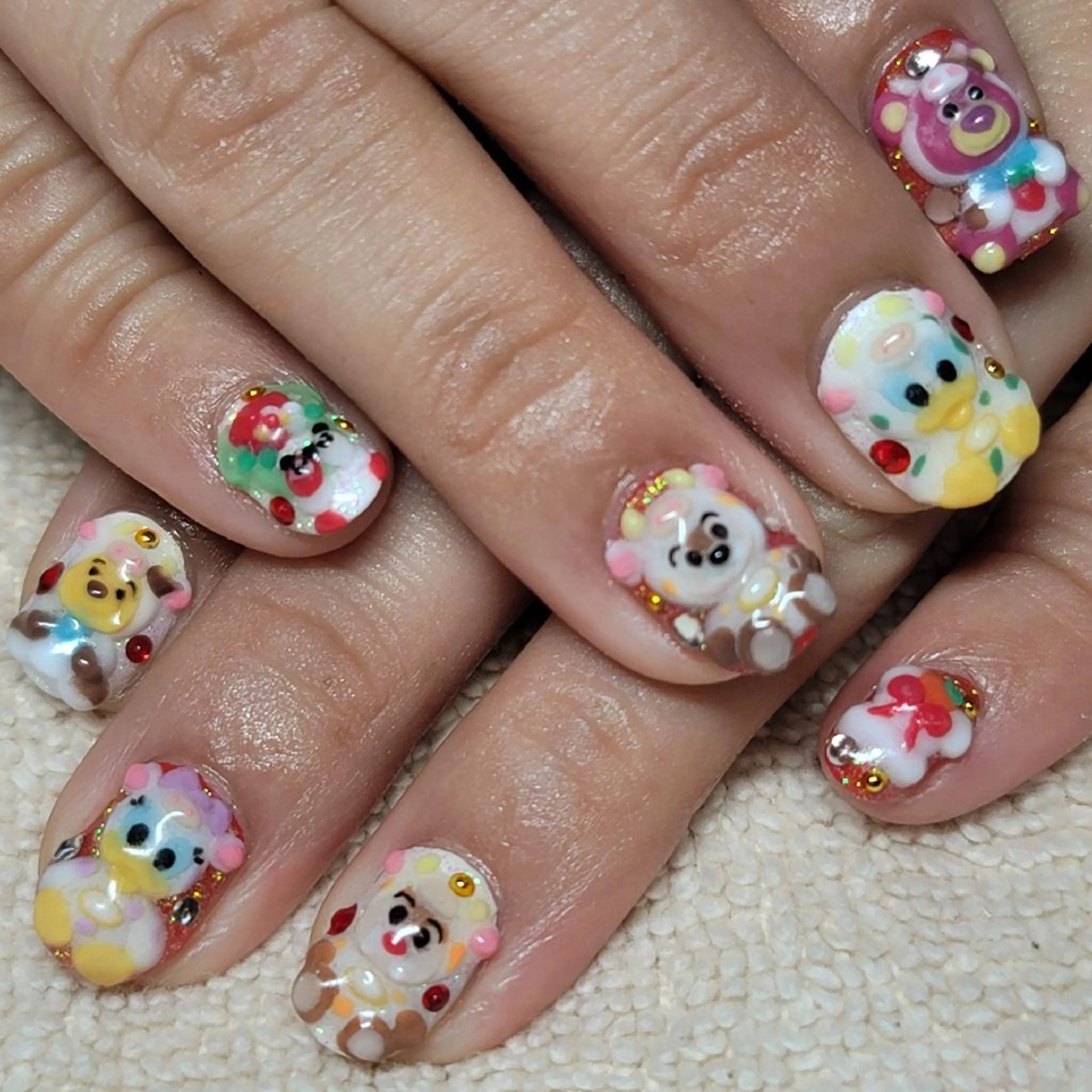 ネイル ラメ(グリッター) 赤色 ハンドネイル よしだ ひろきのネイルデザイン