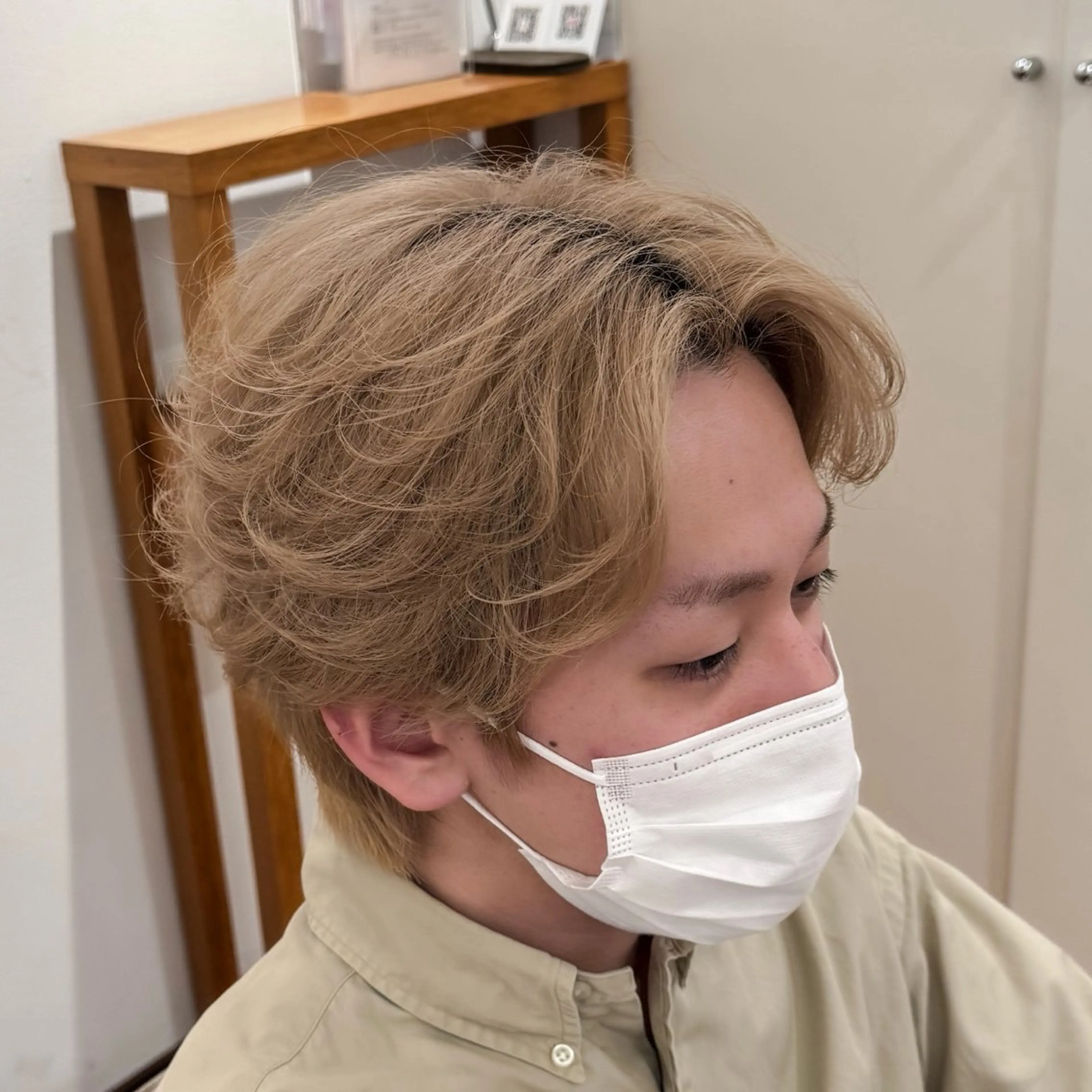 ショート メンズ ヘアカラー 吉田 新平のヘアスタイル