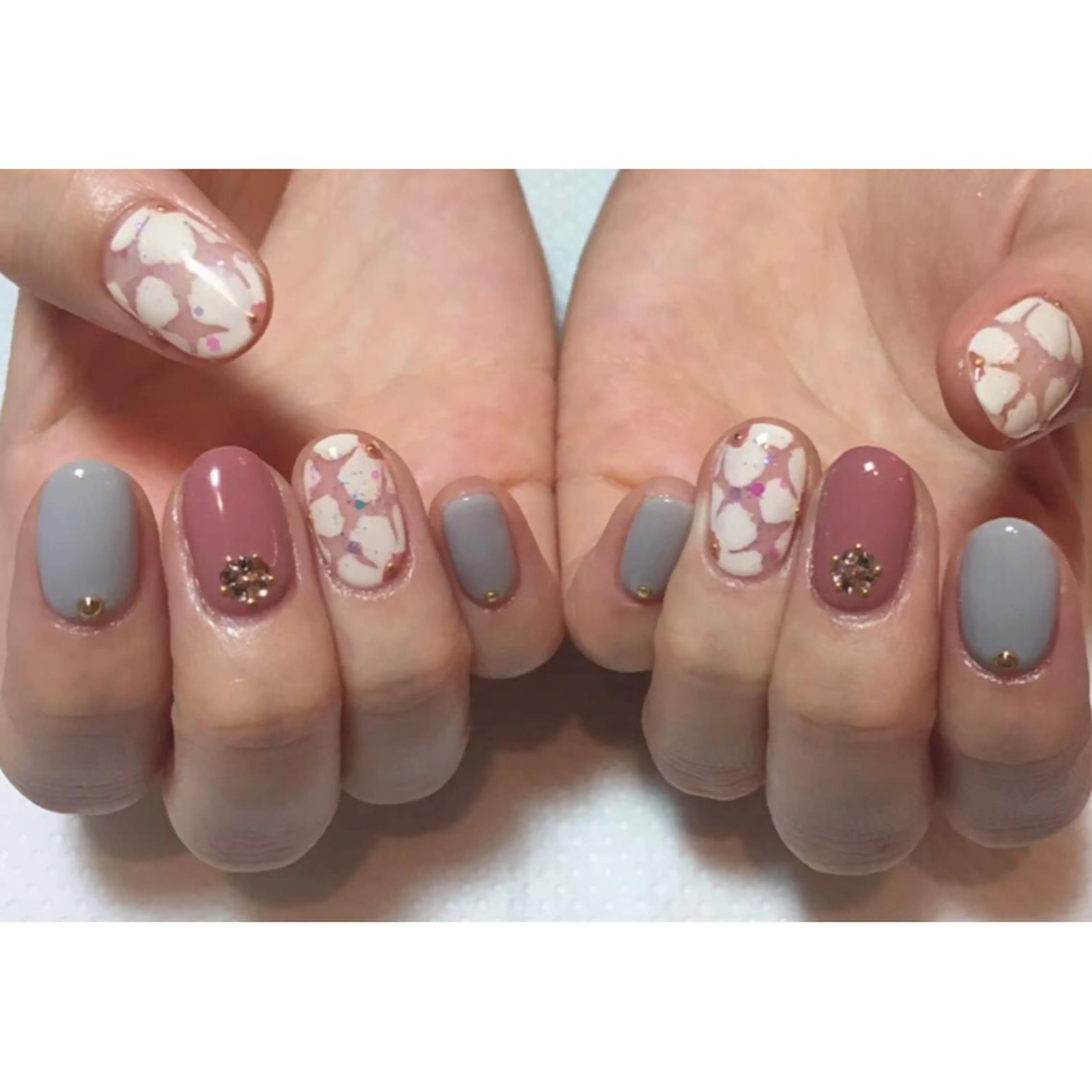 ショート ネイル ハンドネイル T. Kasumiのネイルデザイン