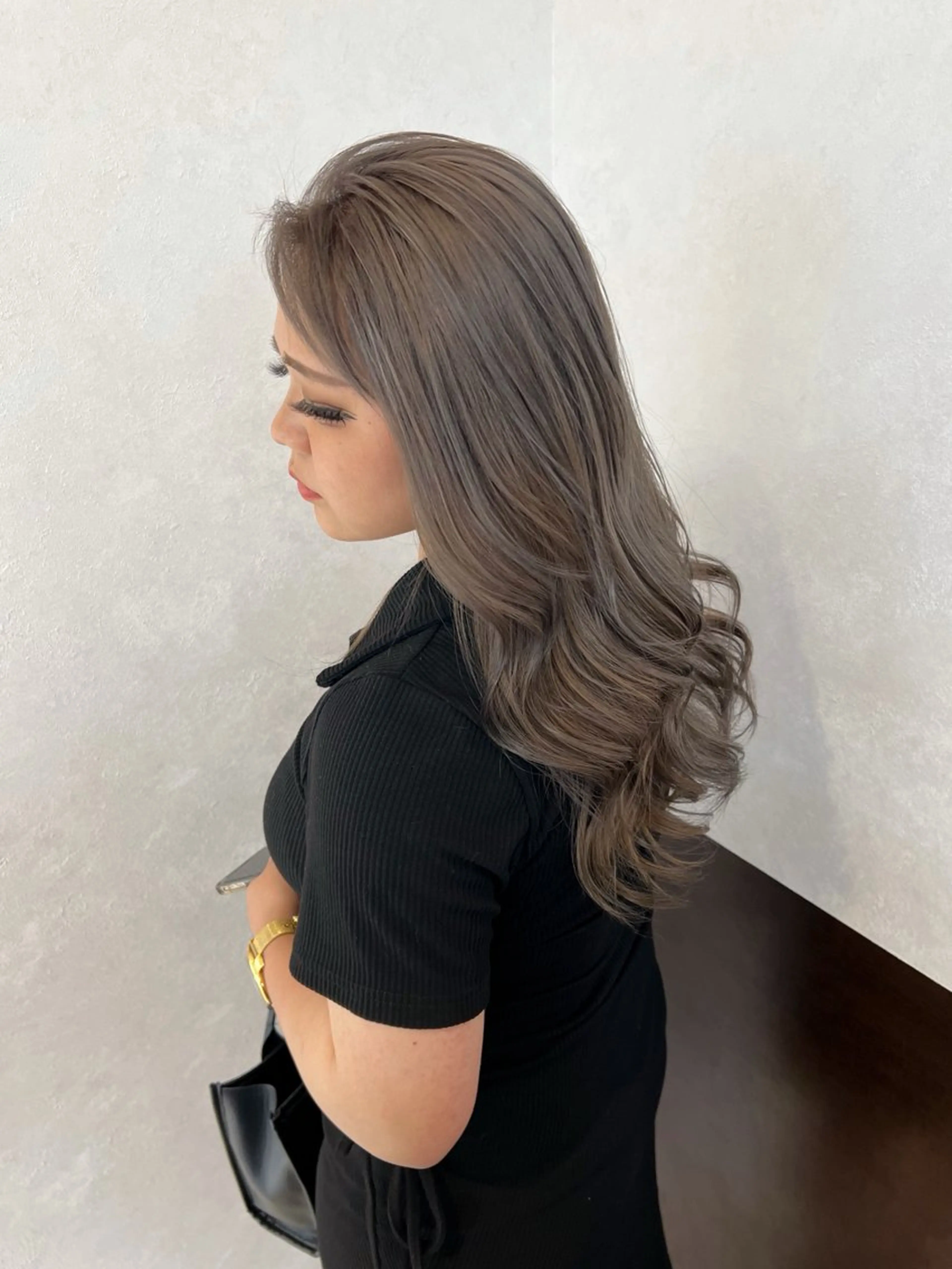 カラー nehus nagaoka所属・🖤複雑履歴ブリーチ Mizuki 🖤のヘアスタイル