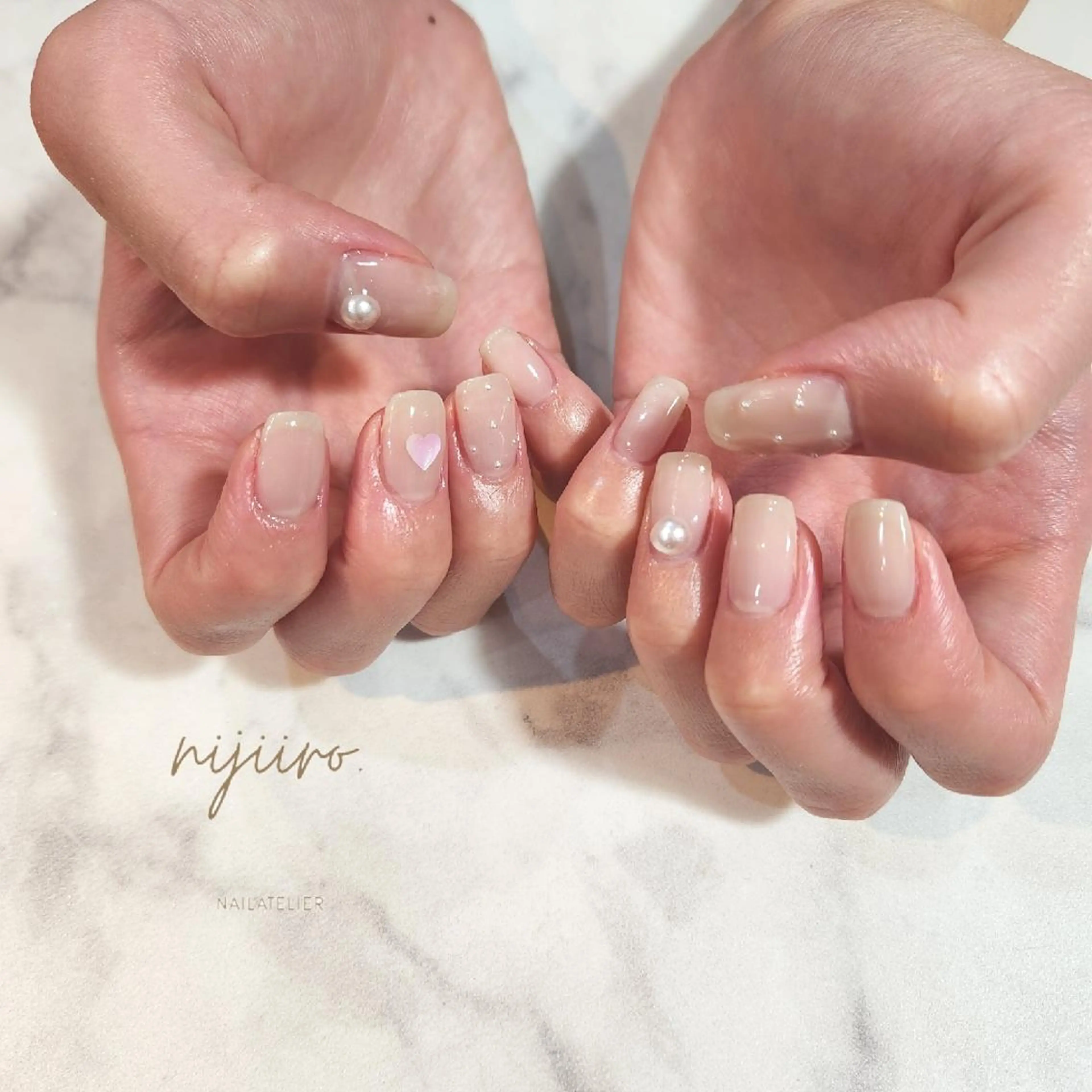 ネイル ハンドネイル nailatelier nijiiro.所属・nijiiro🌈 サトウのネイルデザイン