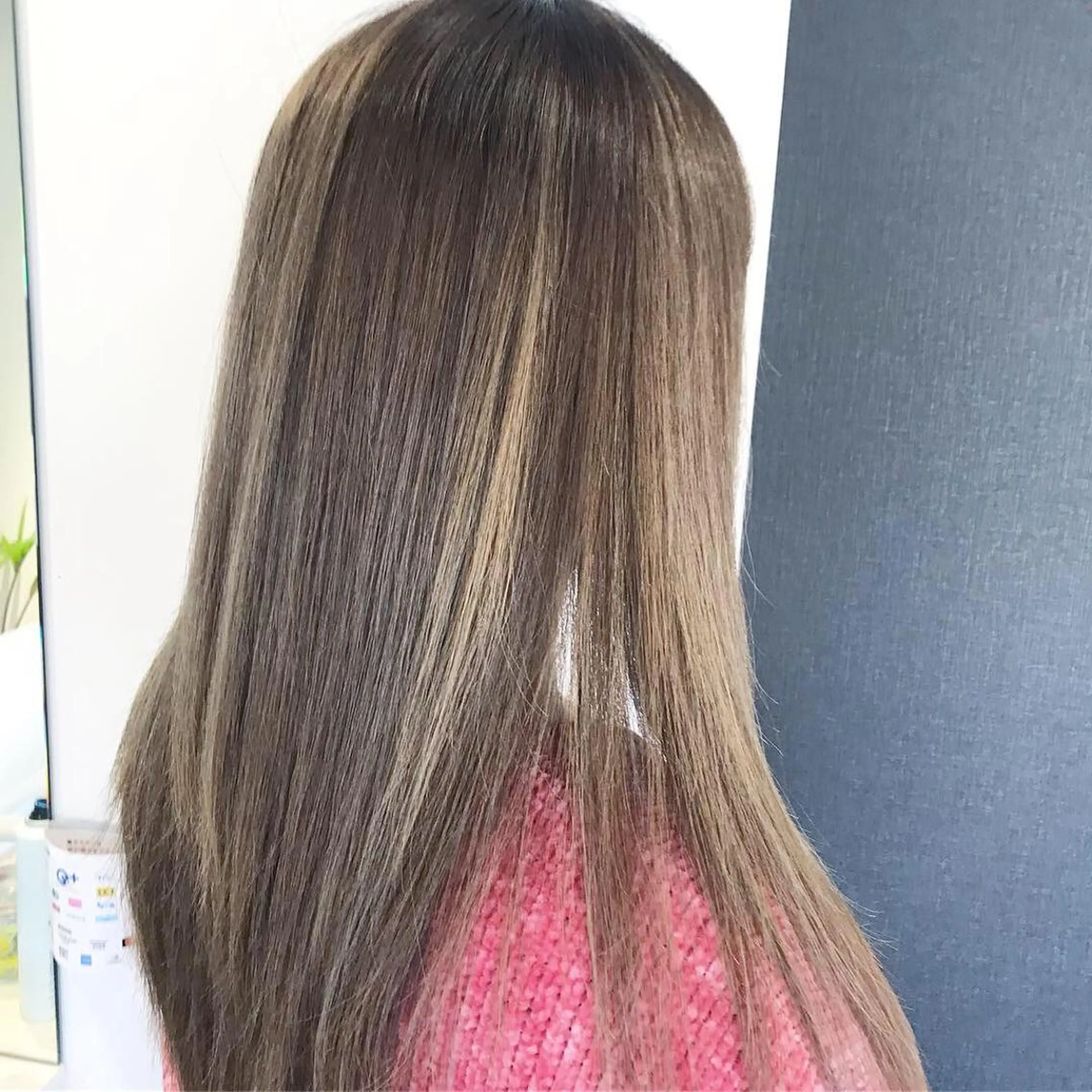 ロング カラー ショコラグレージュ グレージュ 🔹TOMO🔹 圧倒的経験値🔹のヘアスタイル